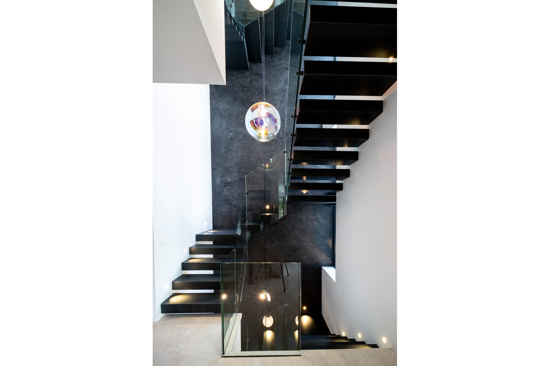 Новое здание - Villa -
Benahavís