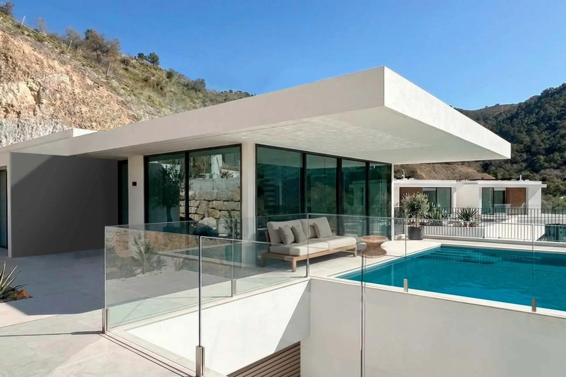 Новое здание - Villa -
Benidorm