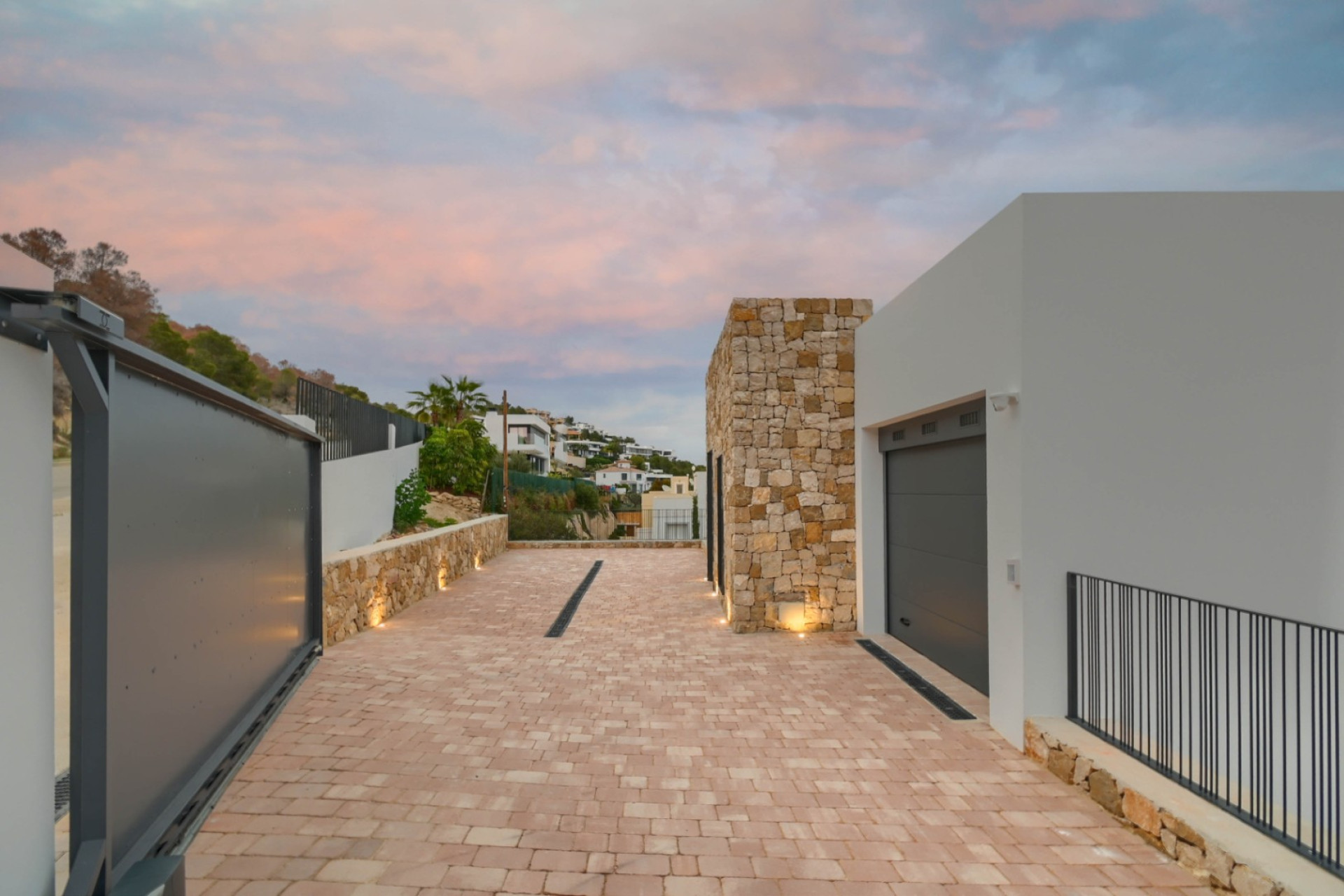 Новое здание - Villa -
Calpe