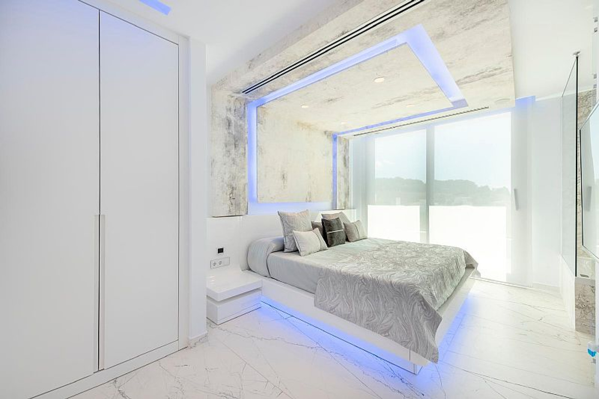 Новое здание - Villa -
Calpe