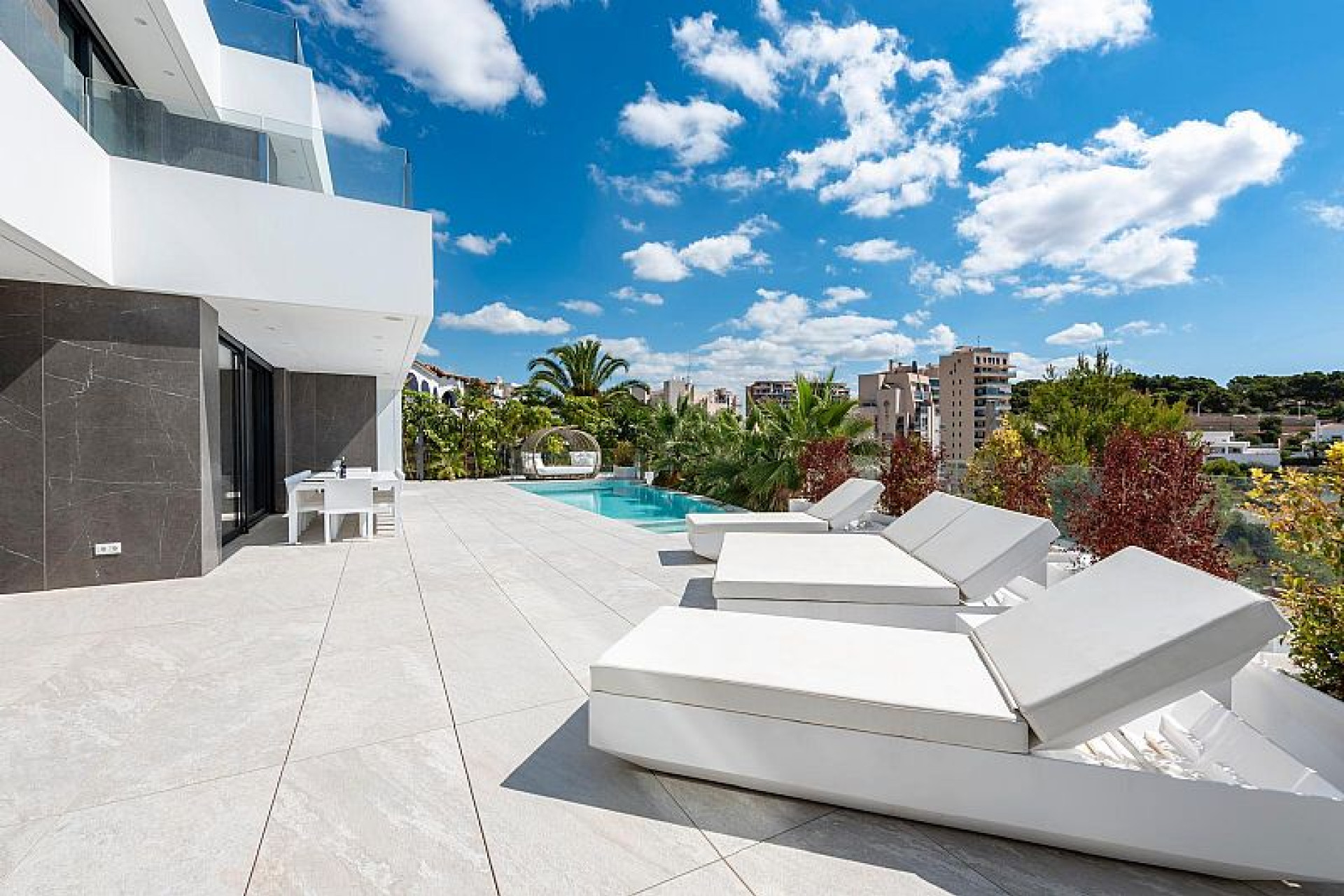 Новое здание - Villa -
Calpe