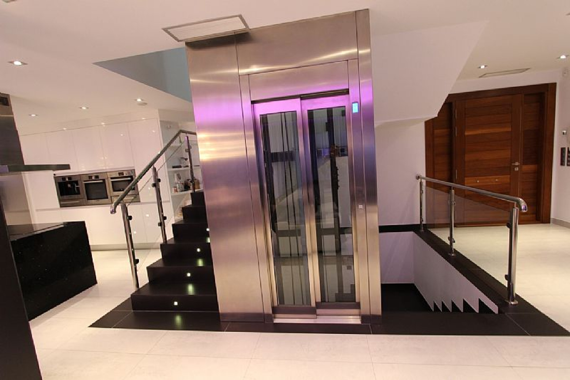 Новое здание - Villa -
Calpe