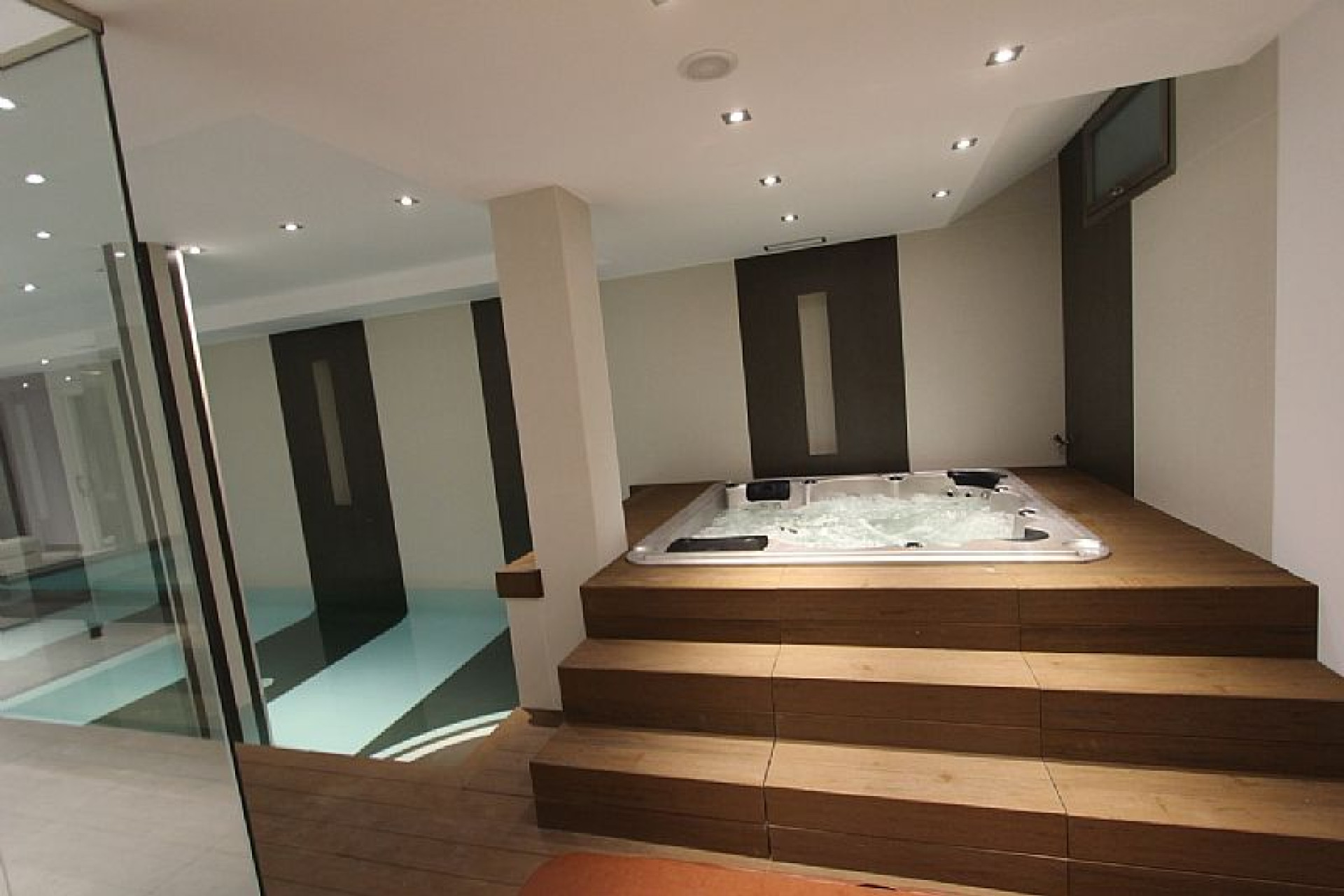 Новое здание - Villa -
Calpe