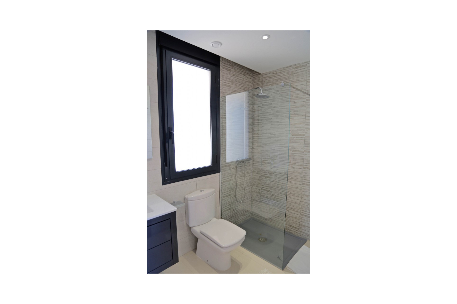 Новое здание - Villa -
Dehesa de Campoamor