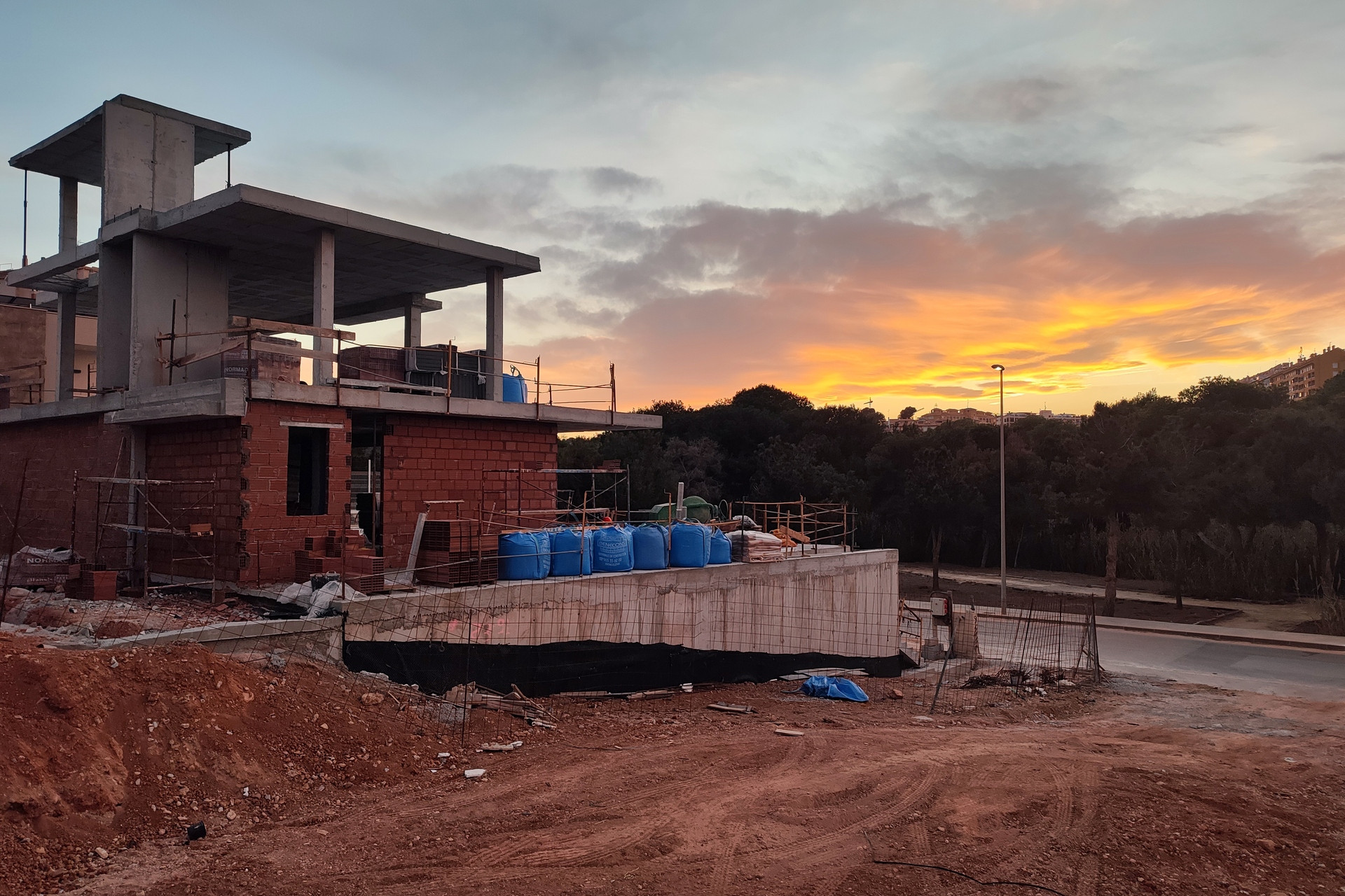 Новое здание - Villa -
Dehesa de Campoamor