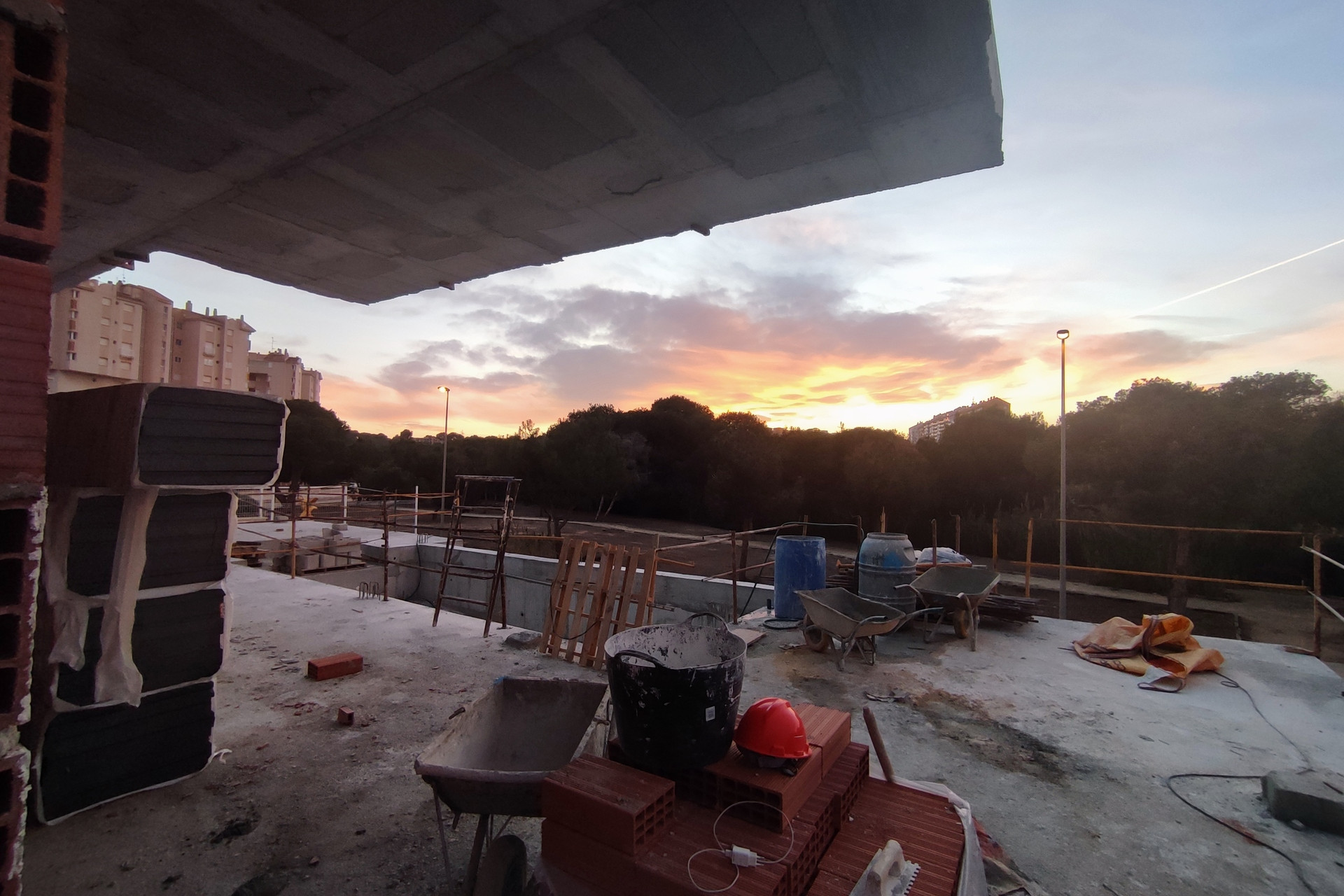 Новое здание - Villa -
Dehesa de Campoamor