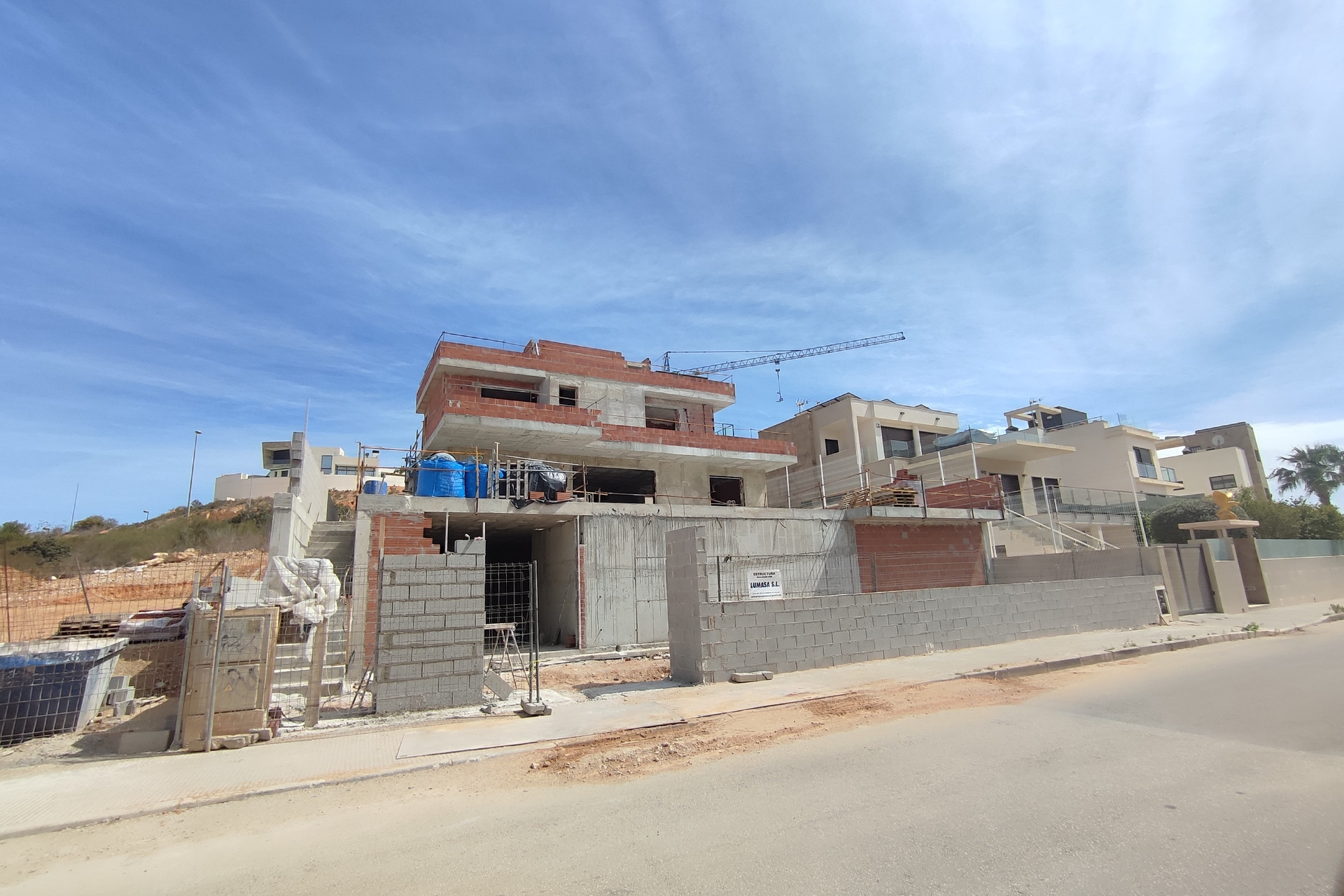 Новое здание - Villa -
Dehesa de Campoamor