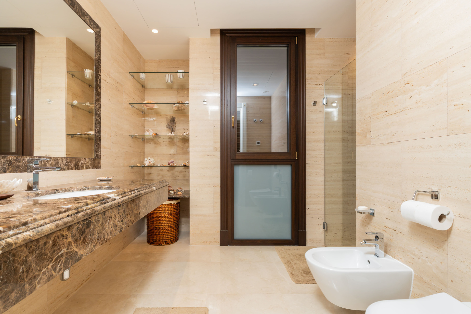 Новое здание - Villa -
Estepona