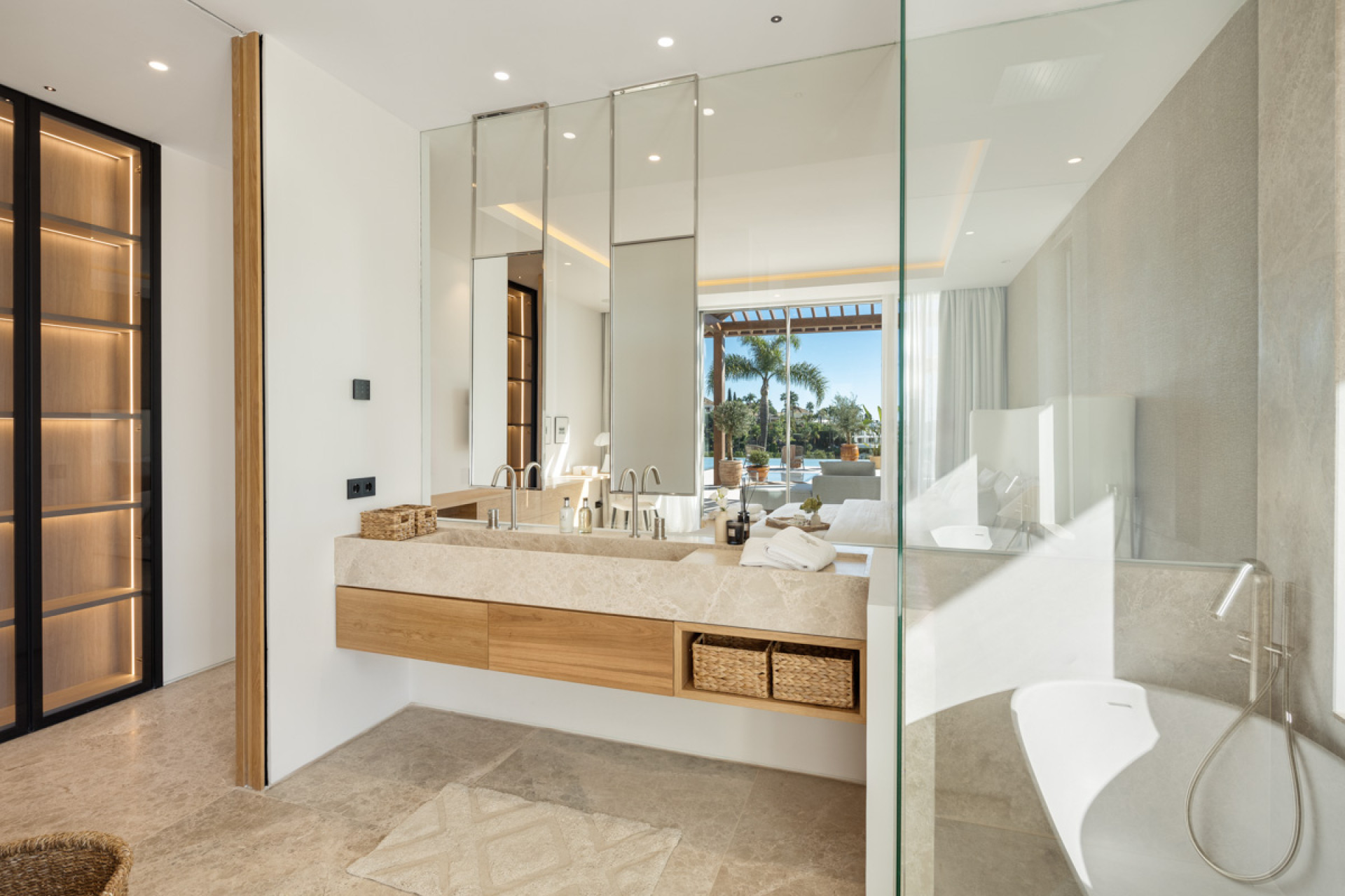 Новое здание - Villa -
Marbella