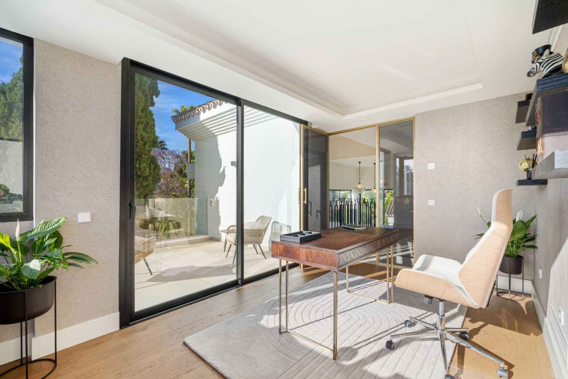 Новое здание - Villa -
Marbella