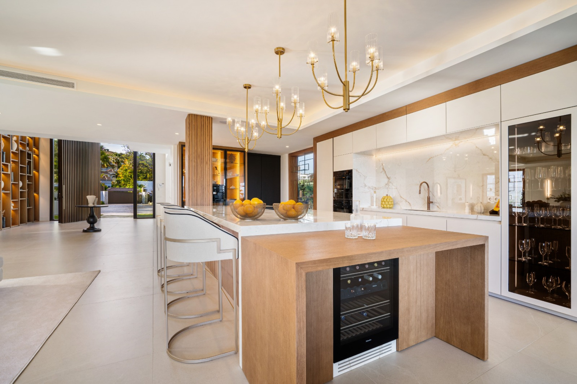 Новое здание - Villa -
Marbella