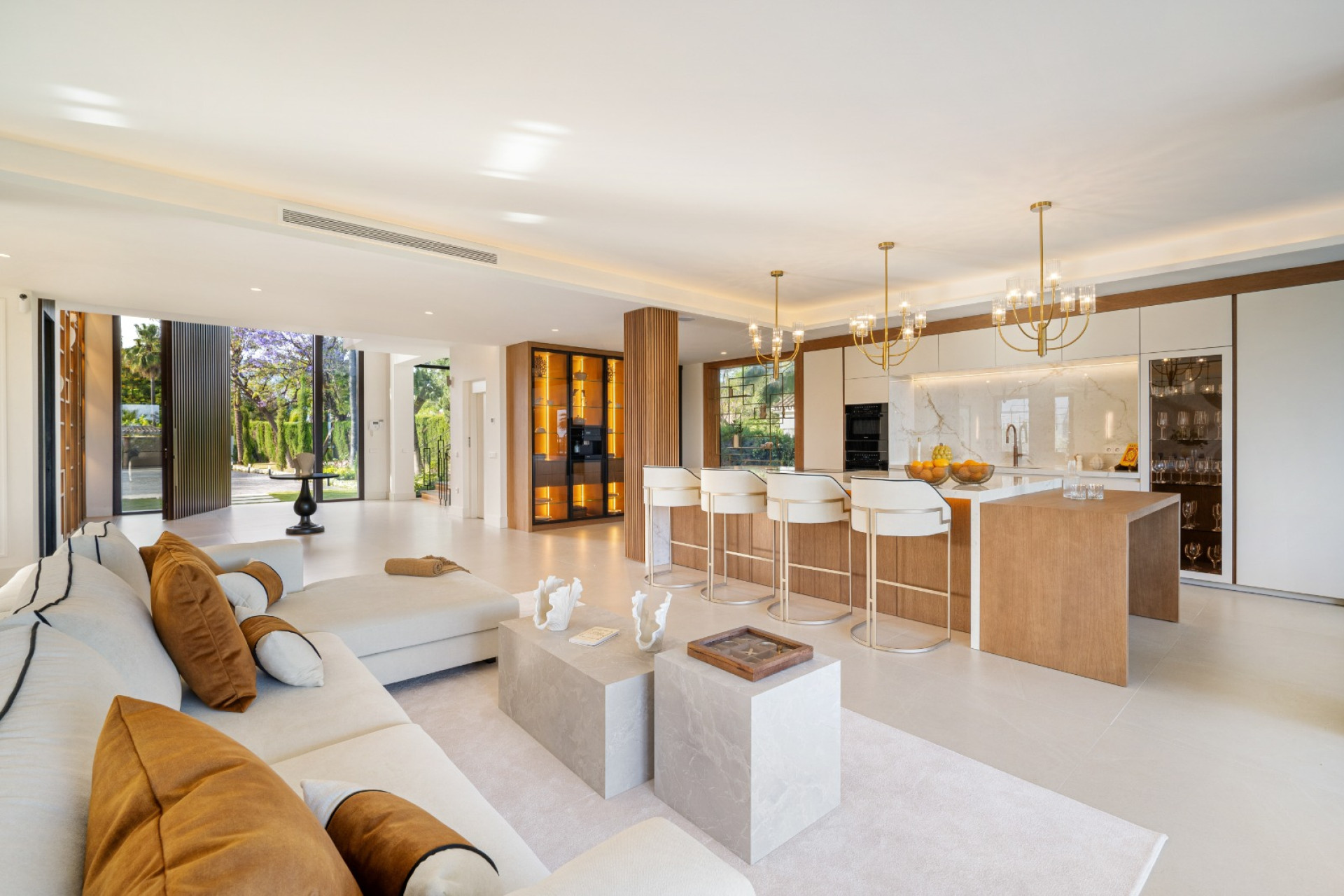 Новое здание - Villa -
Marbella