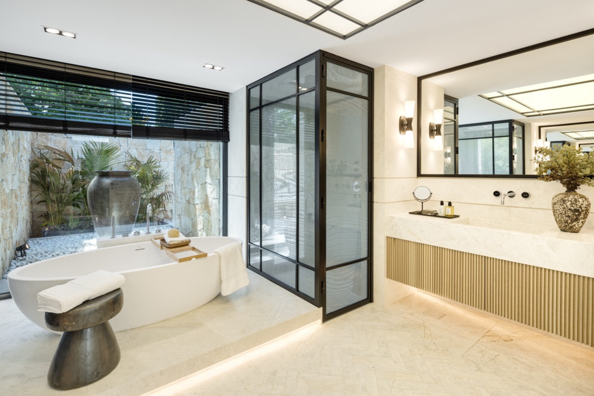 Новое здание - Villa -
Marbella