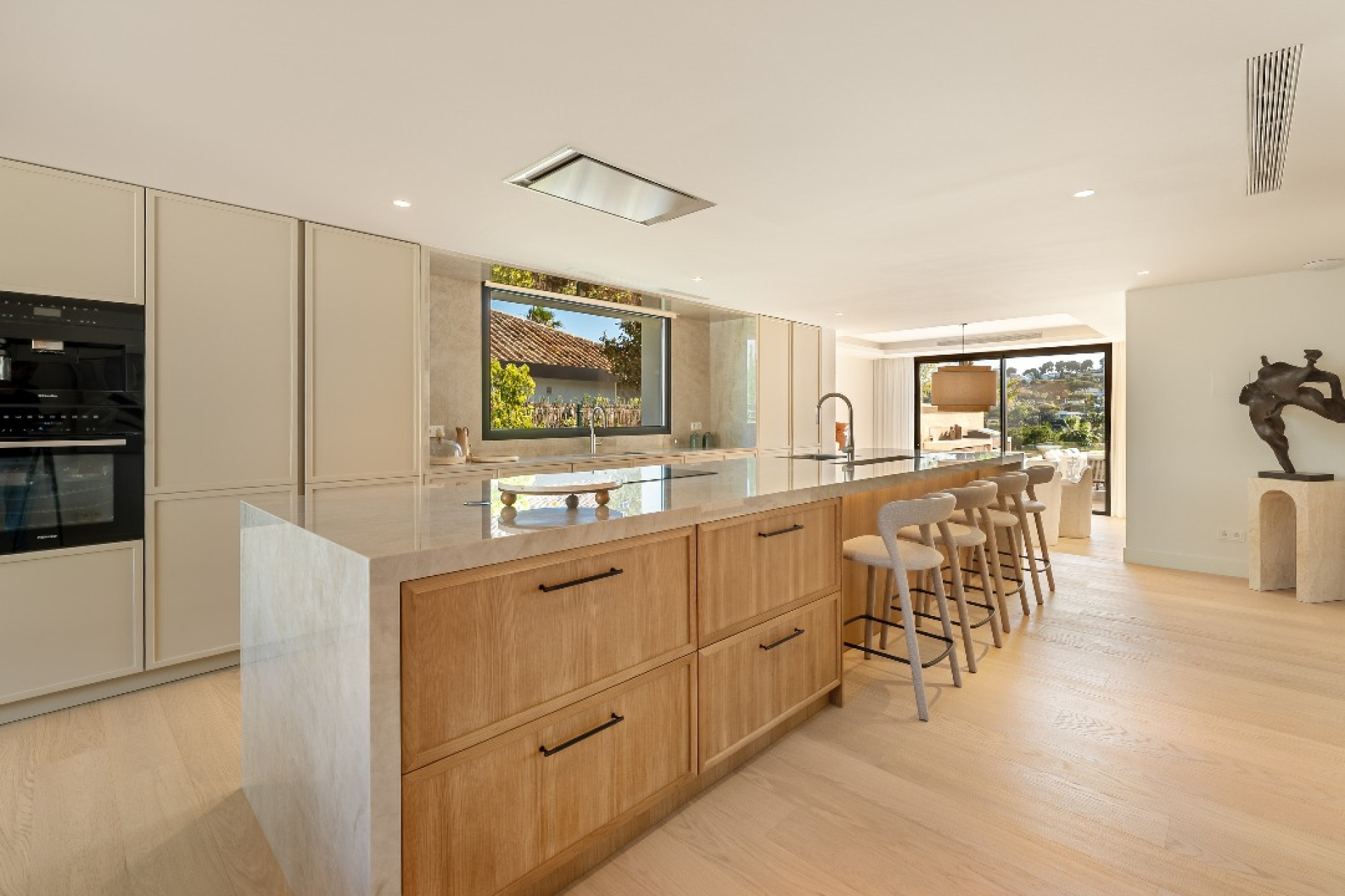 Новое здание - Villa -
Marbella