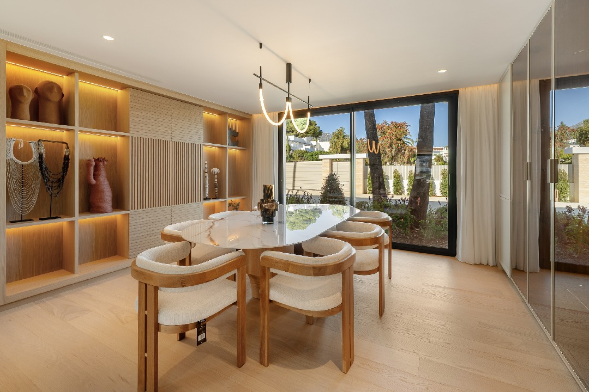 Новое здание - Villa -
Marbella