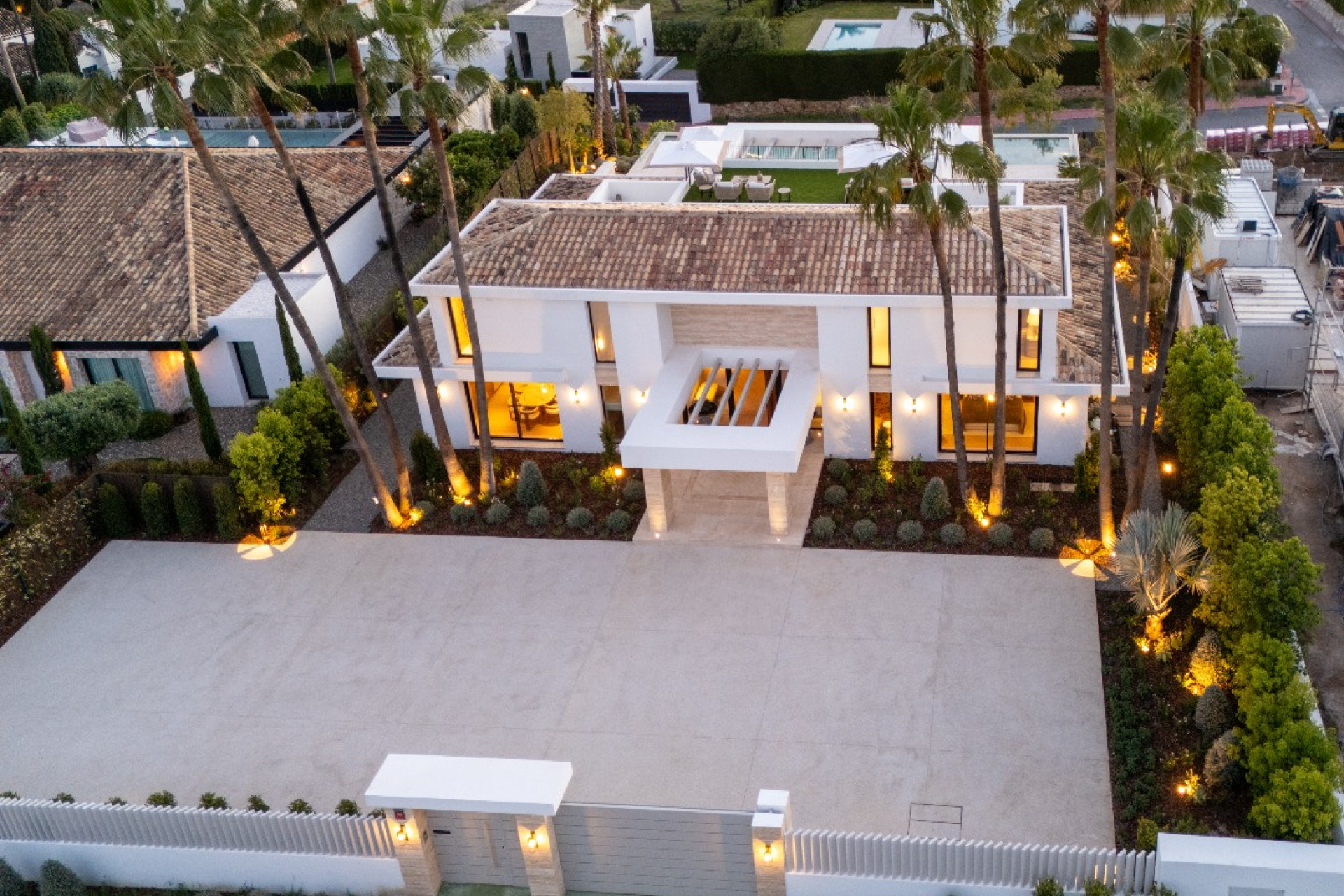 Новое здание - Villa -
Marbella