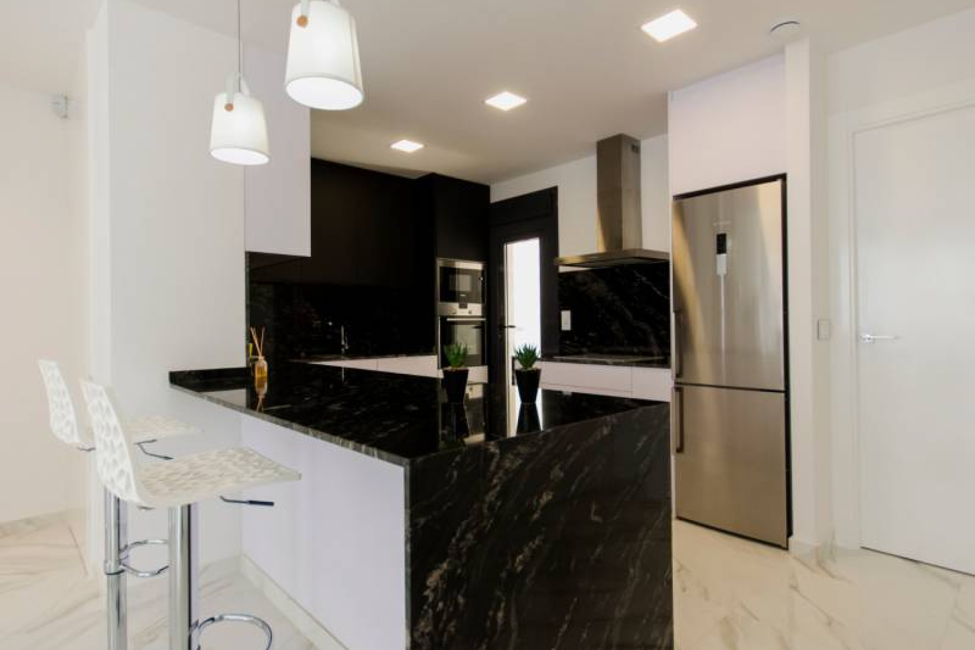 Новое здание - Villa -
Orihuela Costa