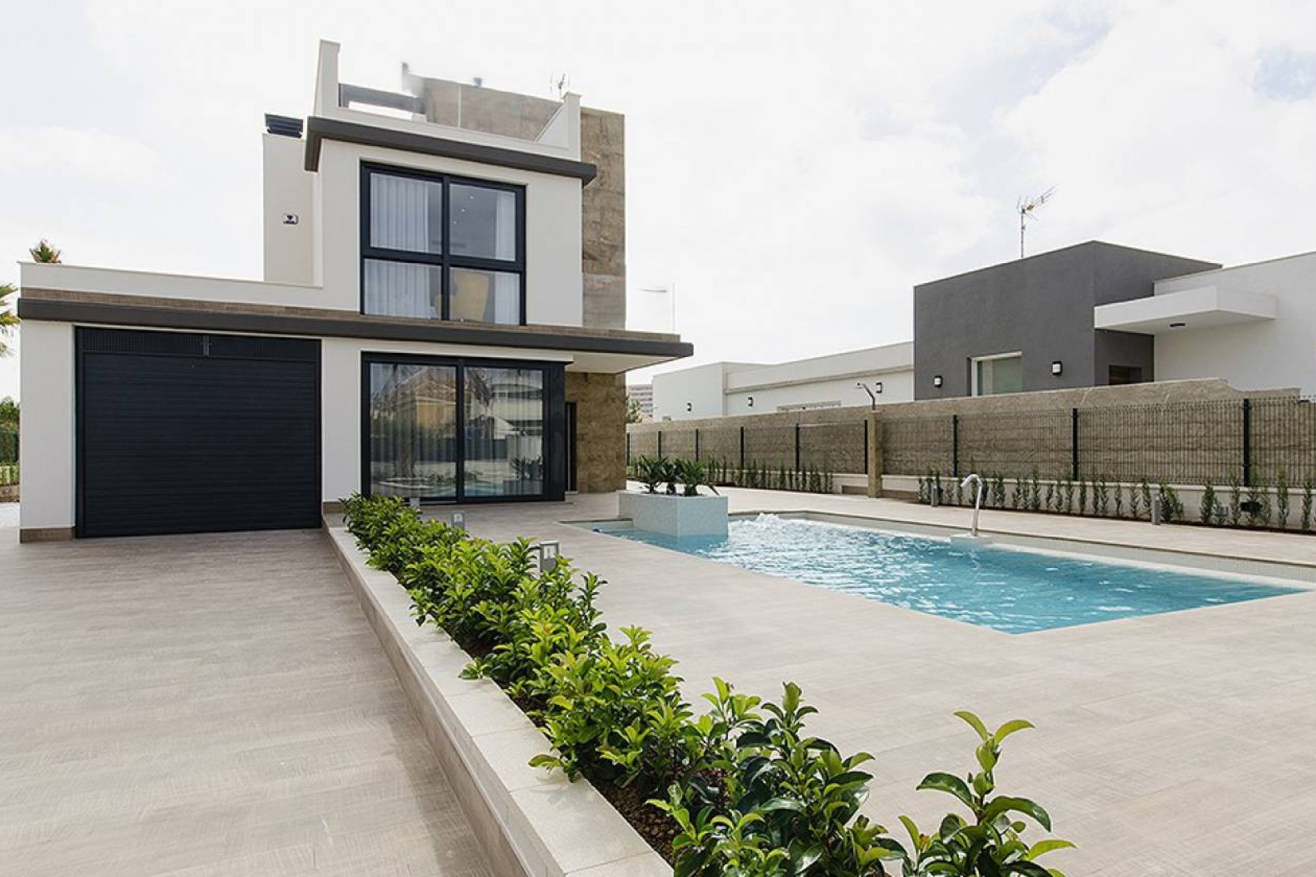 Новое здание - Villa -
Orihuela Costa