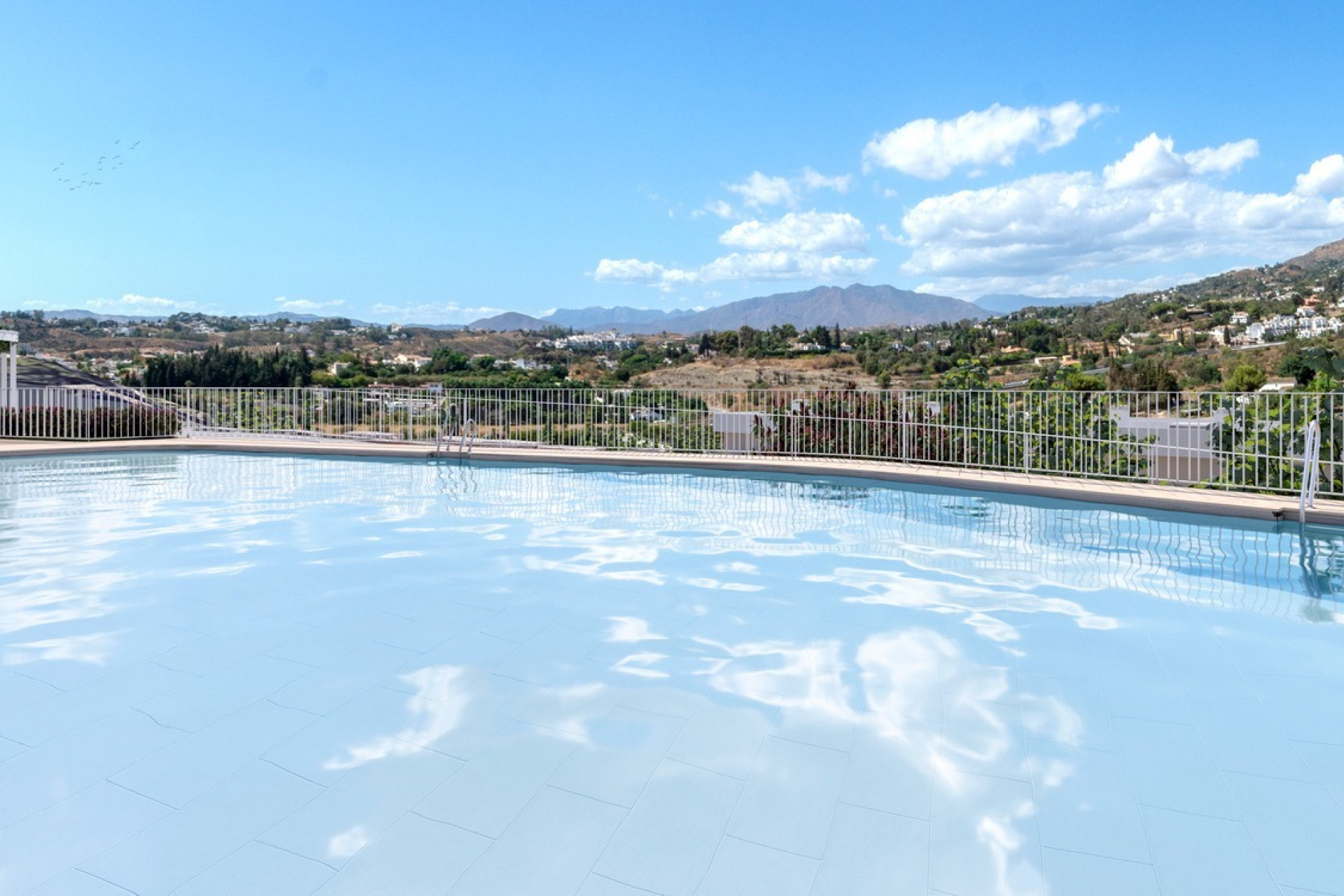 Nybyggnation - Takvåning -
Fuengirola