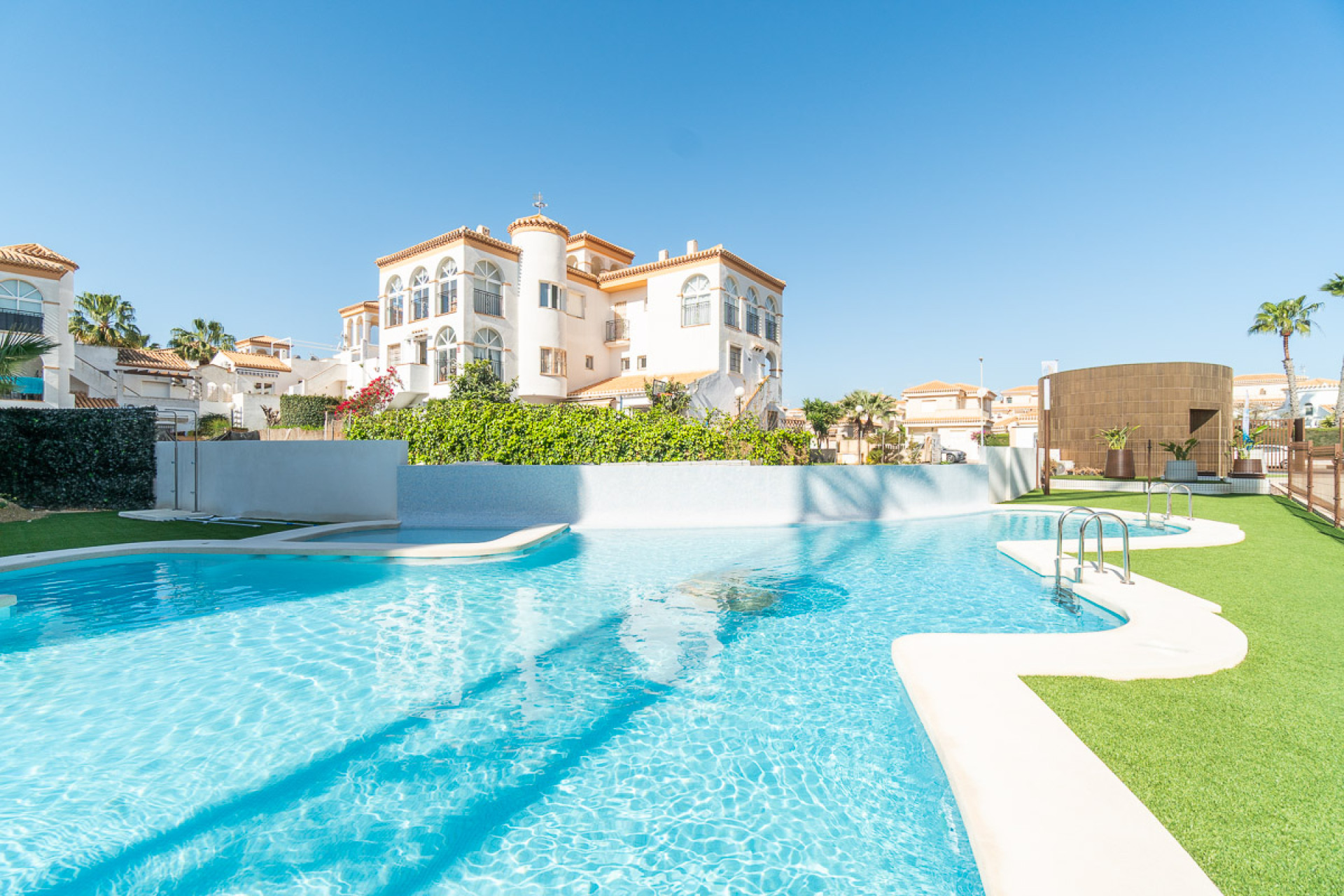 Nybyggnation - Takvåning -
Orihuela Costa