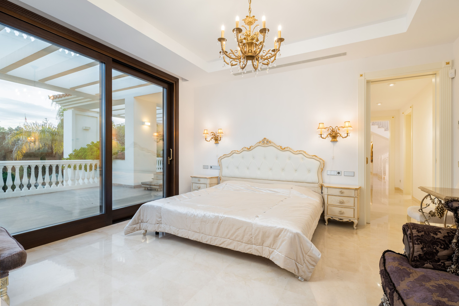 Nybyggnation - Villa -
Estepona