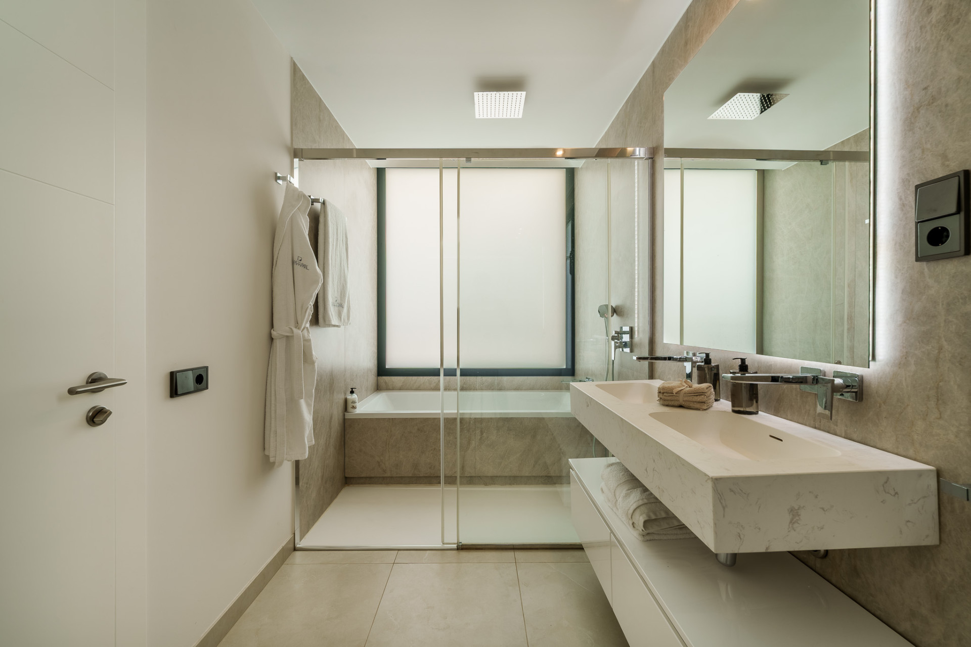 Nybyggnation - Villa -
Marbella