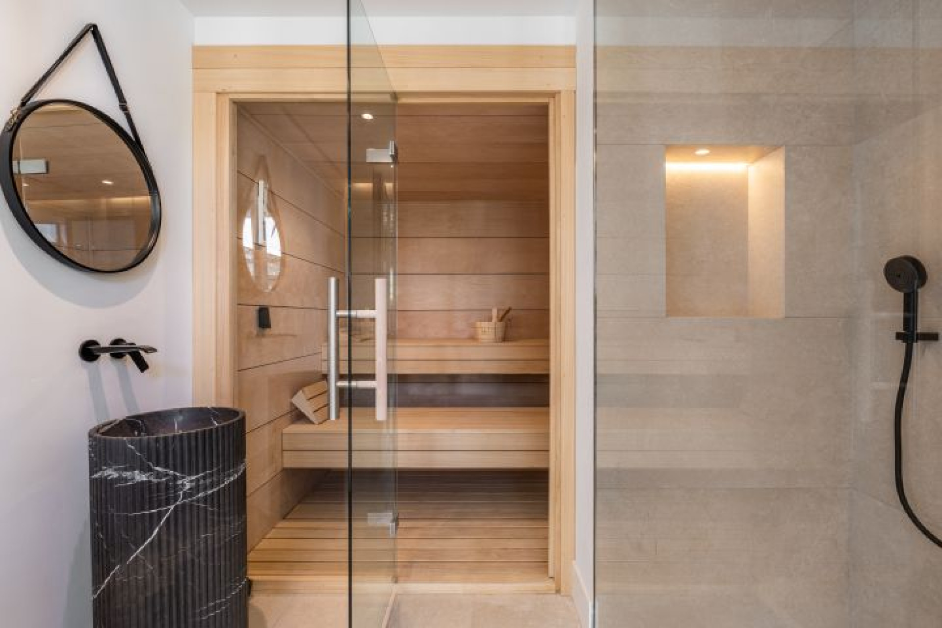 Nybyggnation - Villa -
Marbella