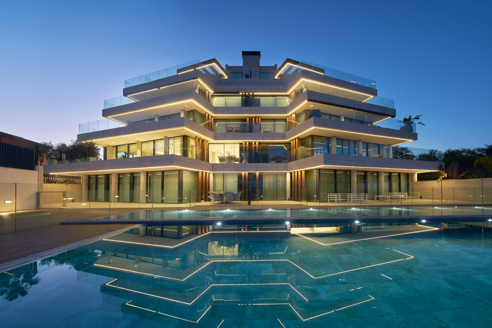 Obra nueva - Apartamento / piso -
Estepona