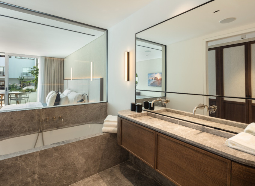 Obra nueva - Apartamento / piso -
Marbella