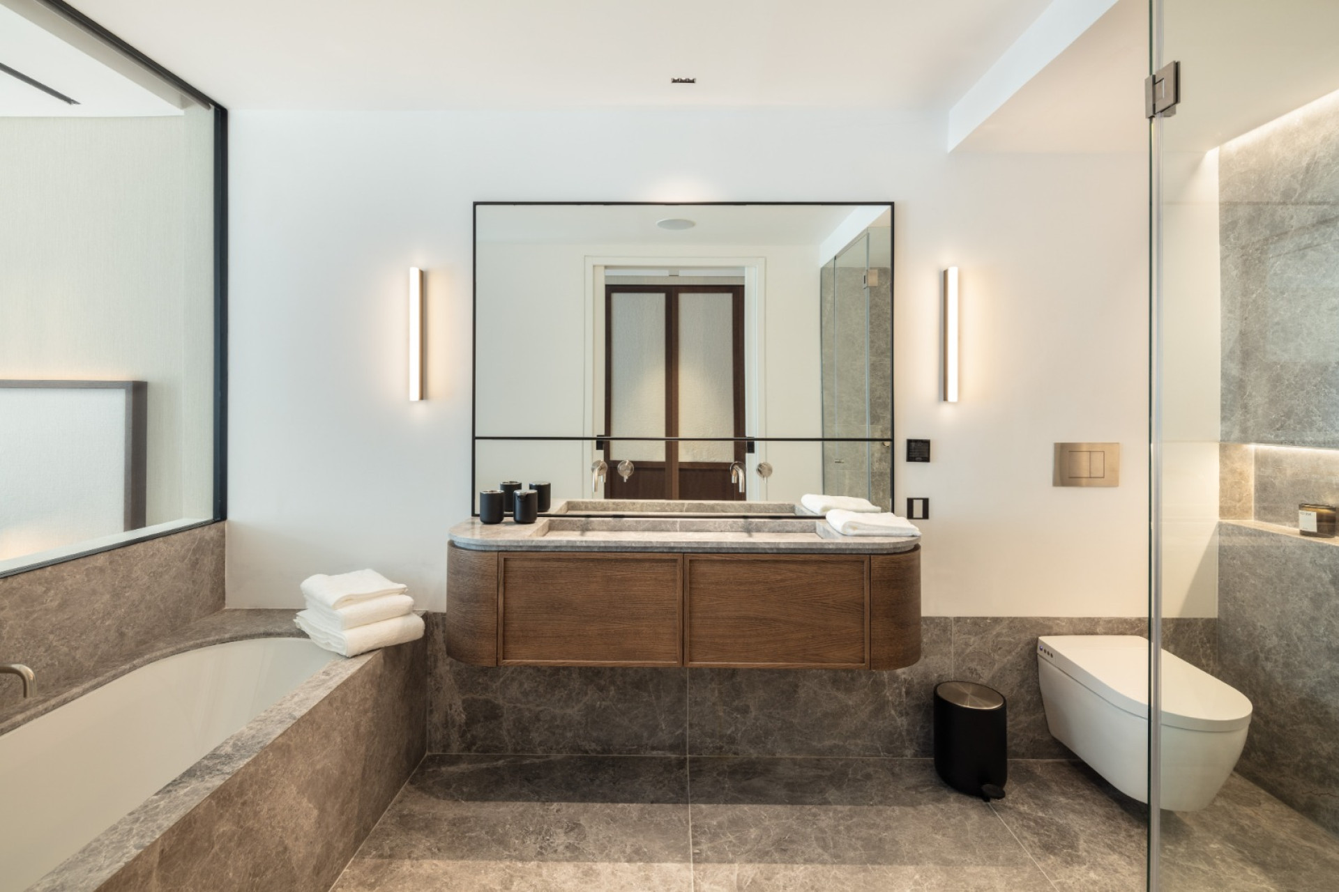 Obra nueva - Apartamento / piso -
Marbella