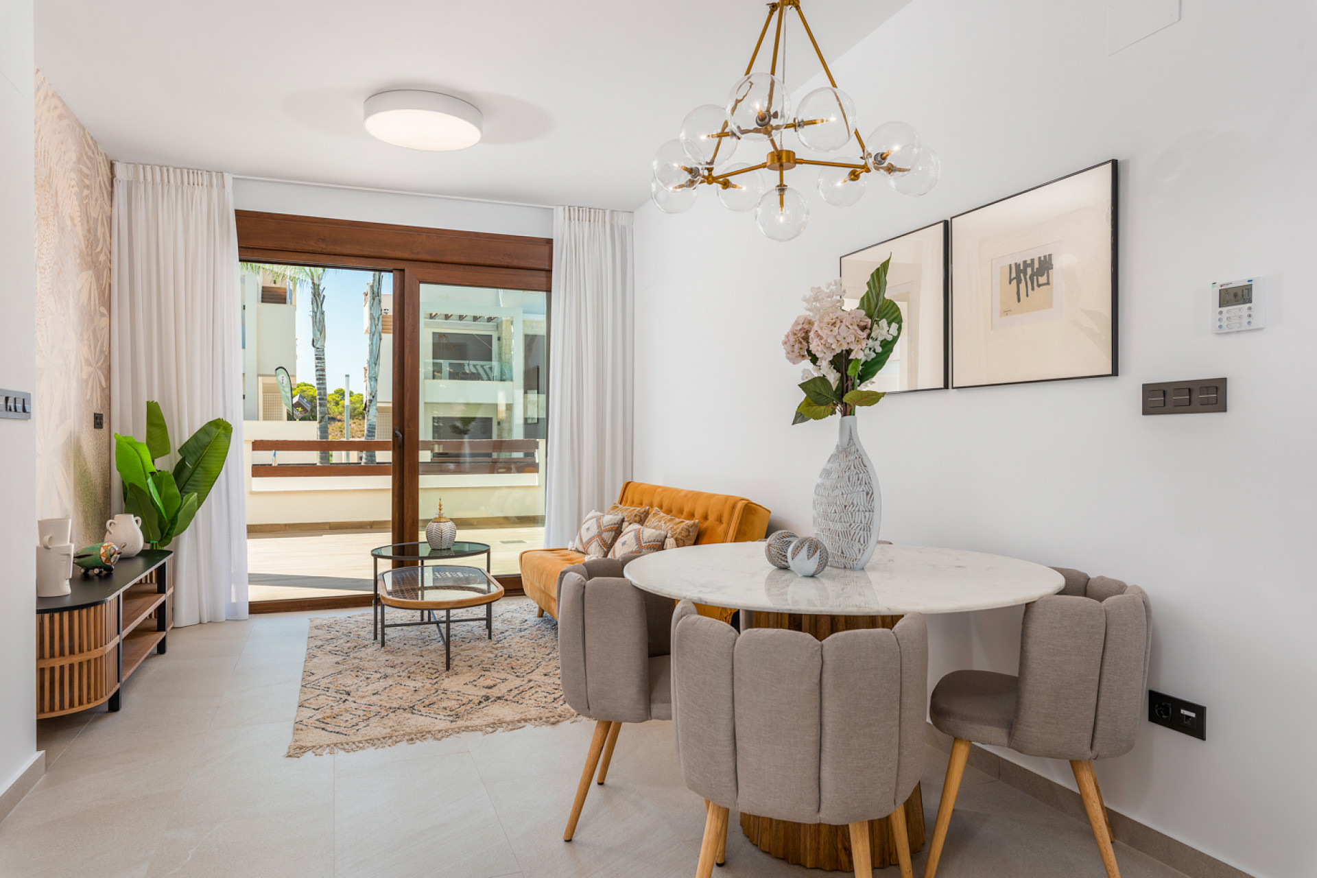 Obra nueva - Bungalow -
Torrevieja