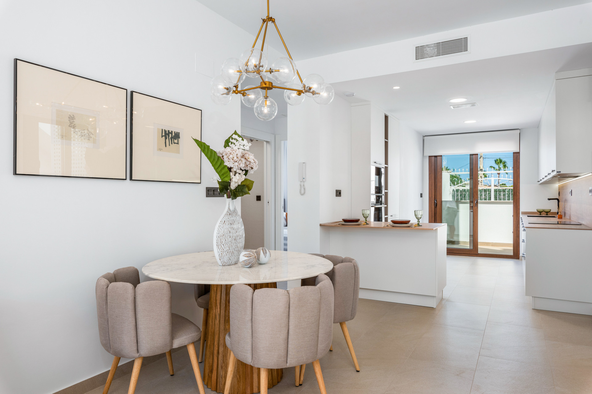 Obra nueva - Bungalow -
Torrevieja