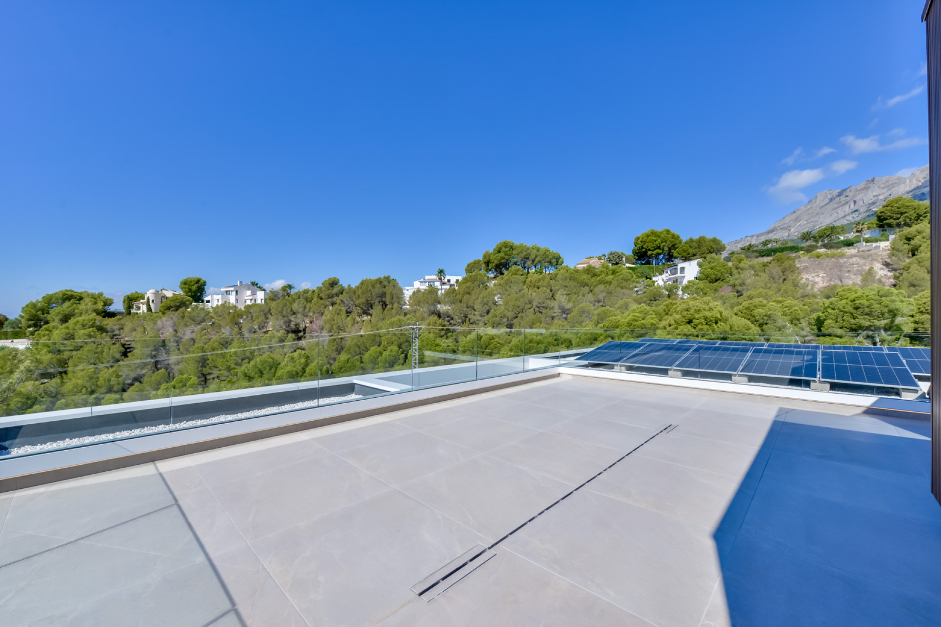 Obra nueva - Villa -
Altea
