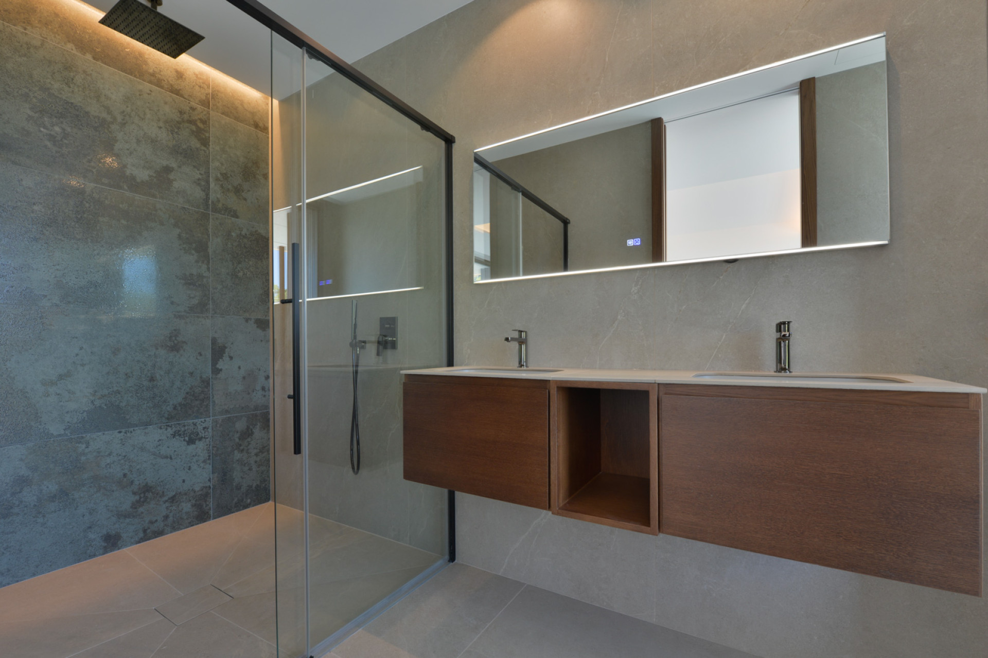 Obra nueva - Villa -
Altea