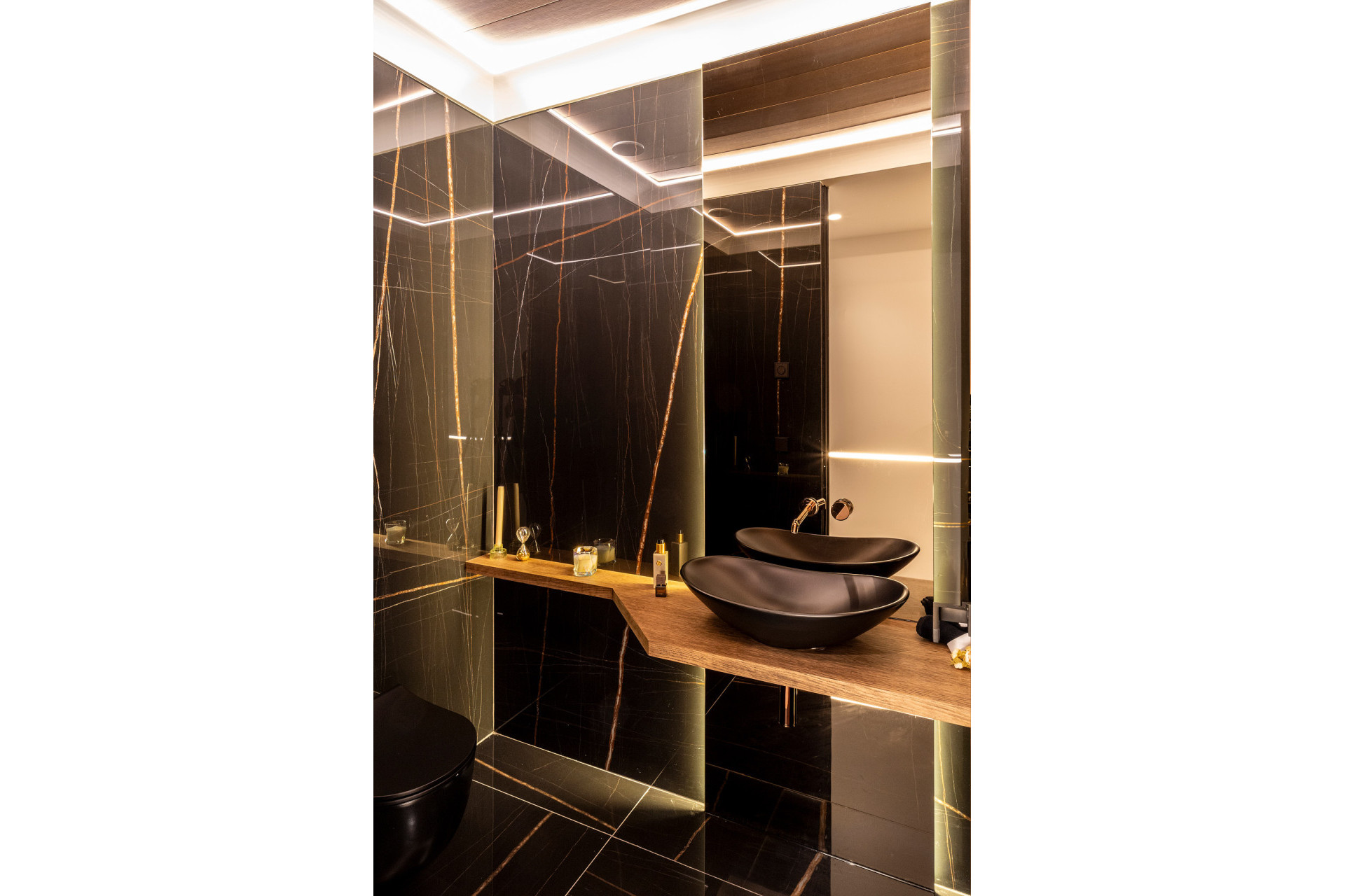 Obra nueva - Villa -
Benahavís