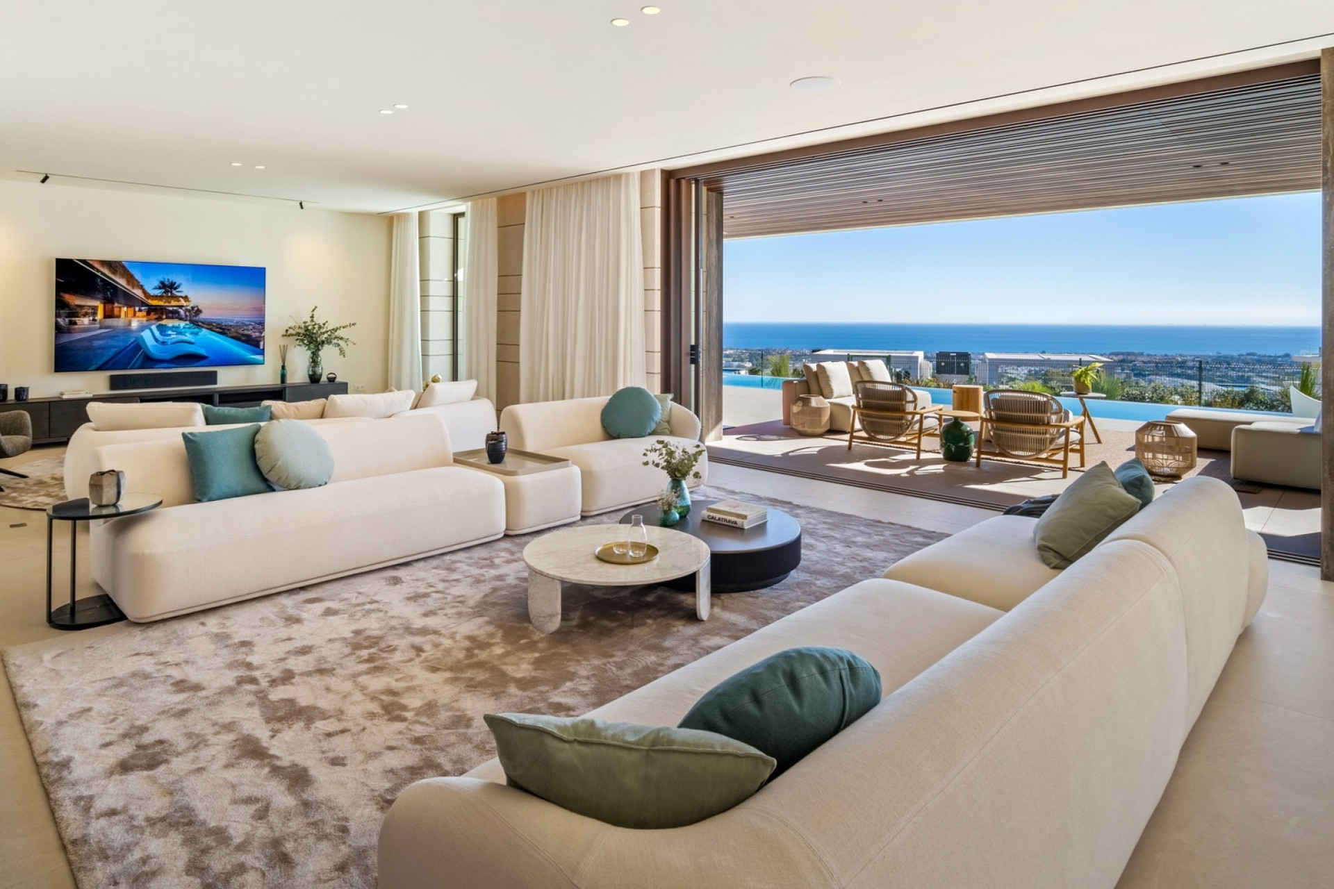 Obra nueva - Villa -
Benahavís