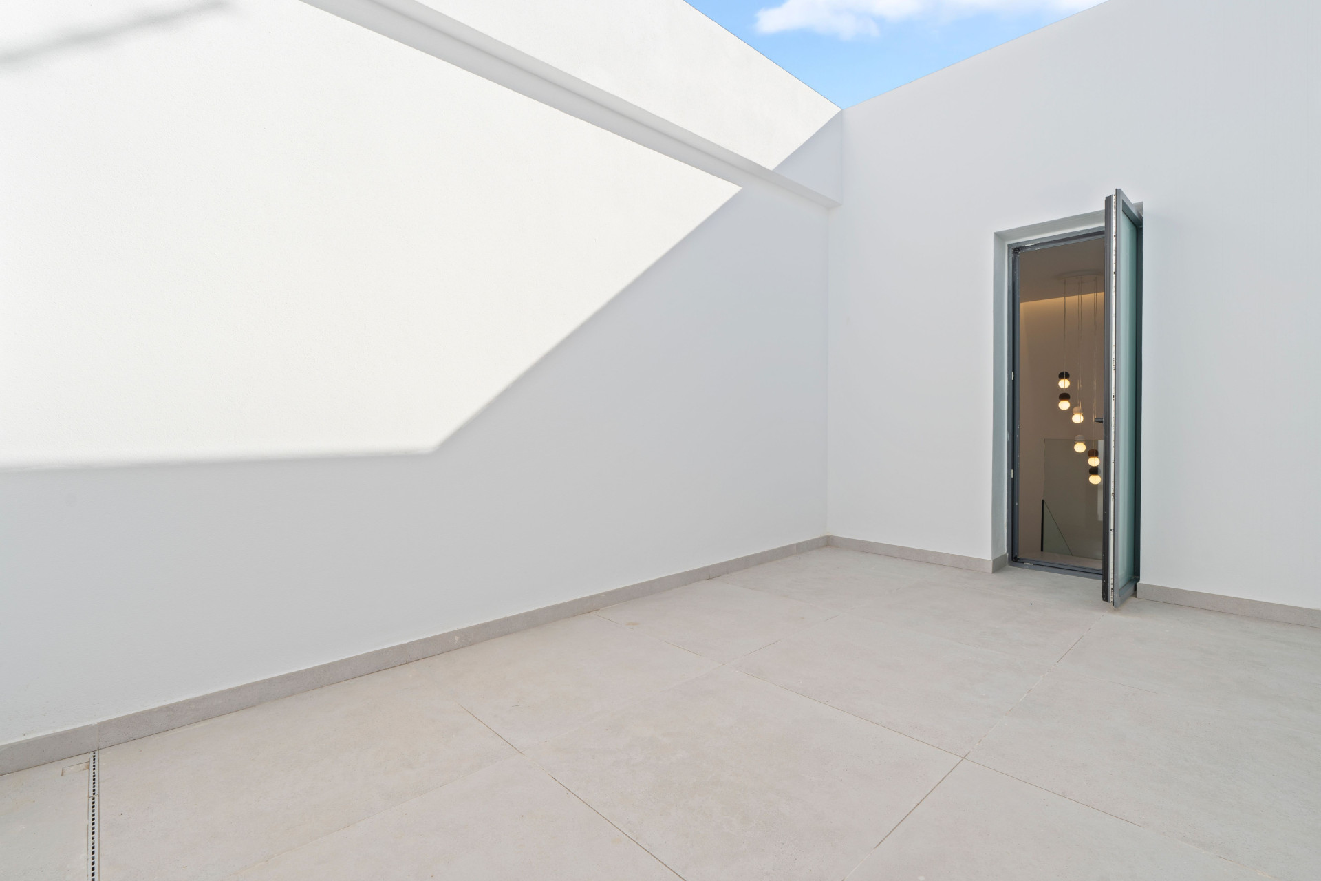 Obra nueva - Villa -
Benidorm