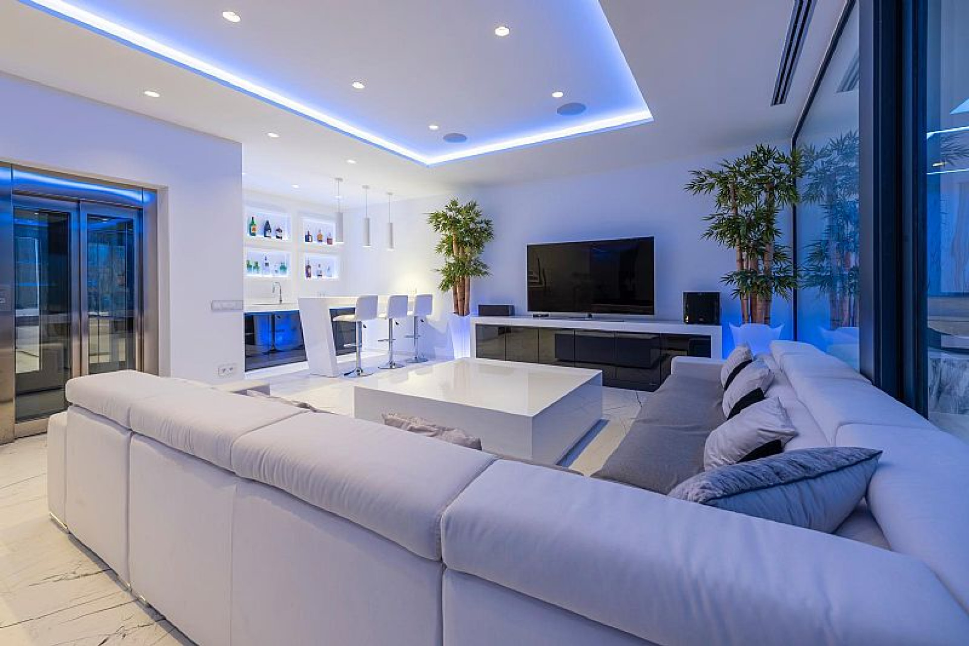 Obra nueva - Villa -
Calpe