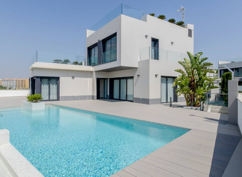 Obra nueva - Villa -
Dehesa de Campoamor
