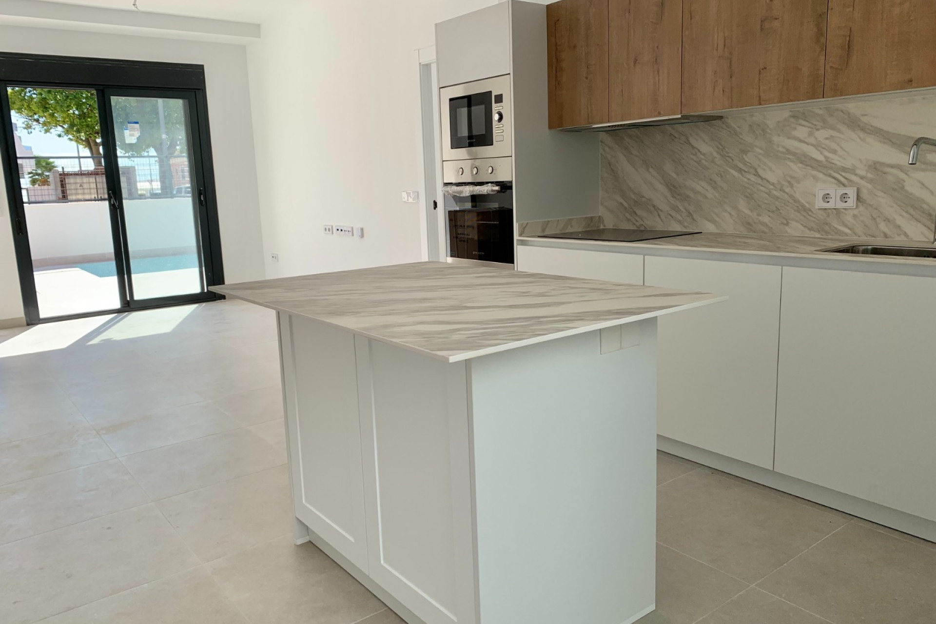 Obra nueva - Villa -
Dolores de Pacheco