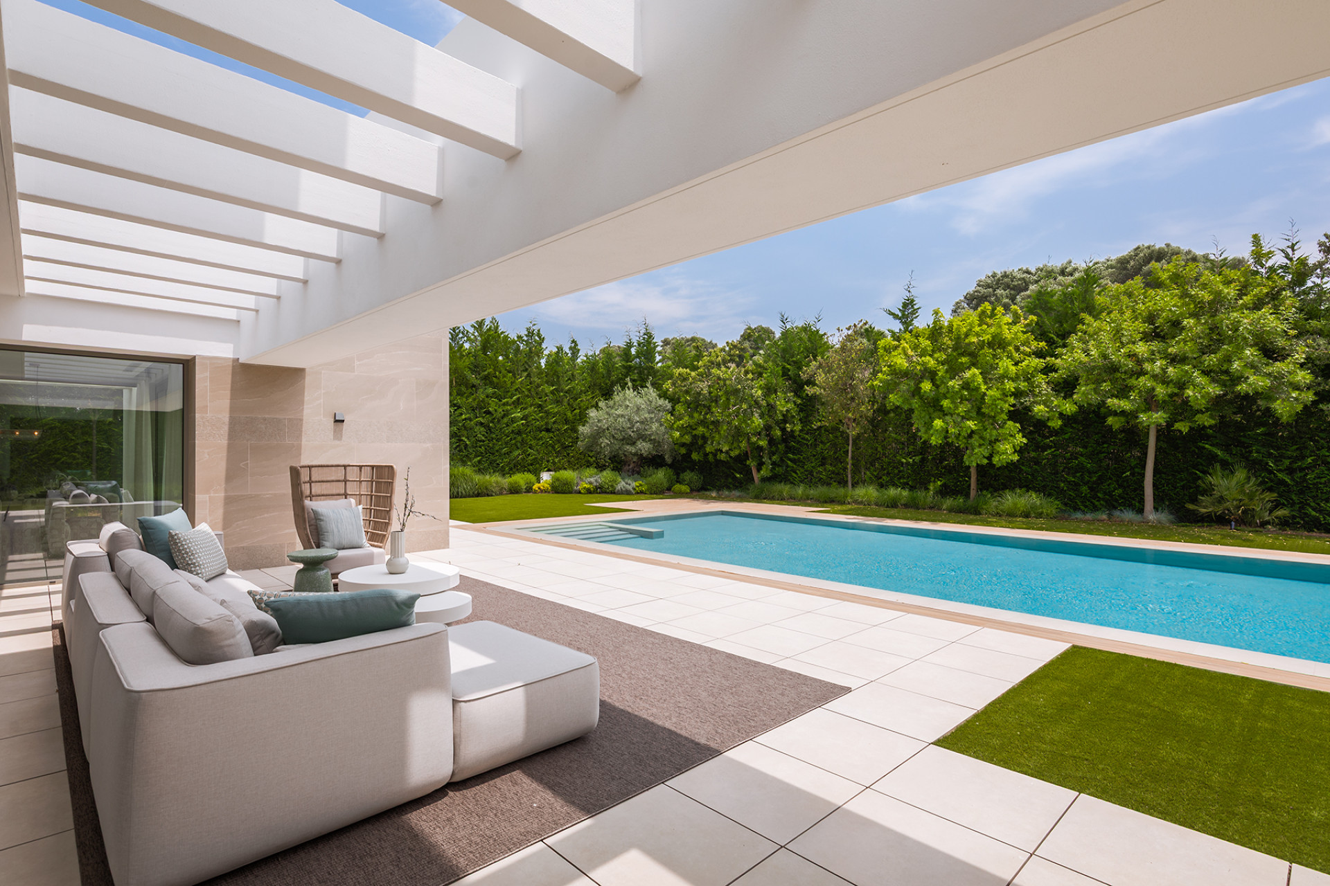 Obra nueva - Villa -
El Paraíso