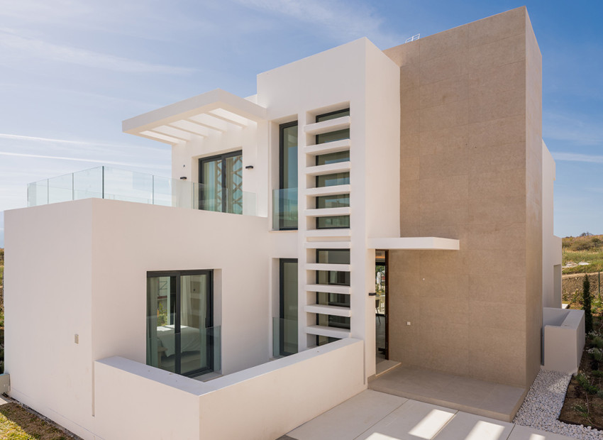Obra nueva - Villa -
Estepona