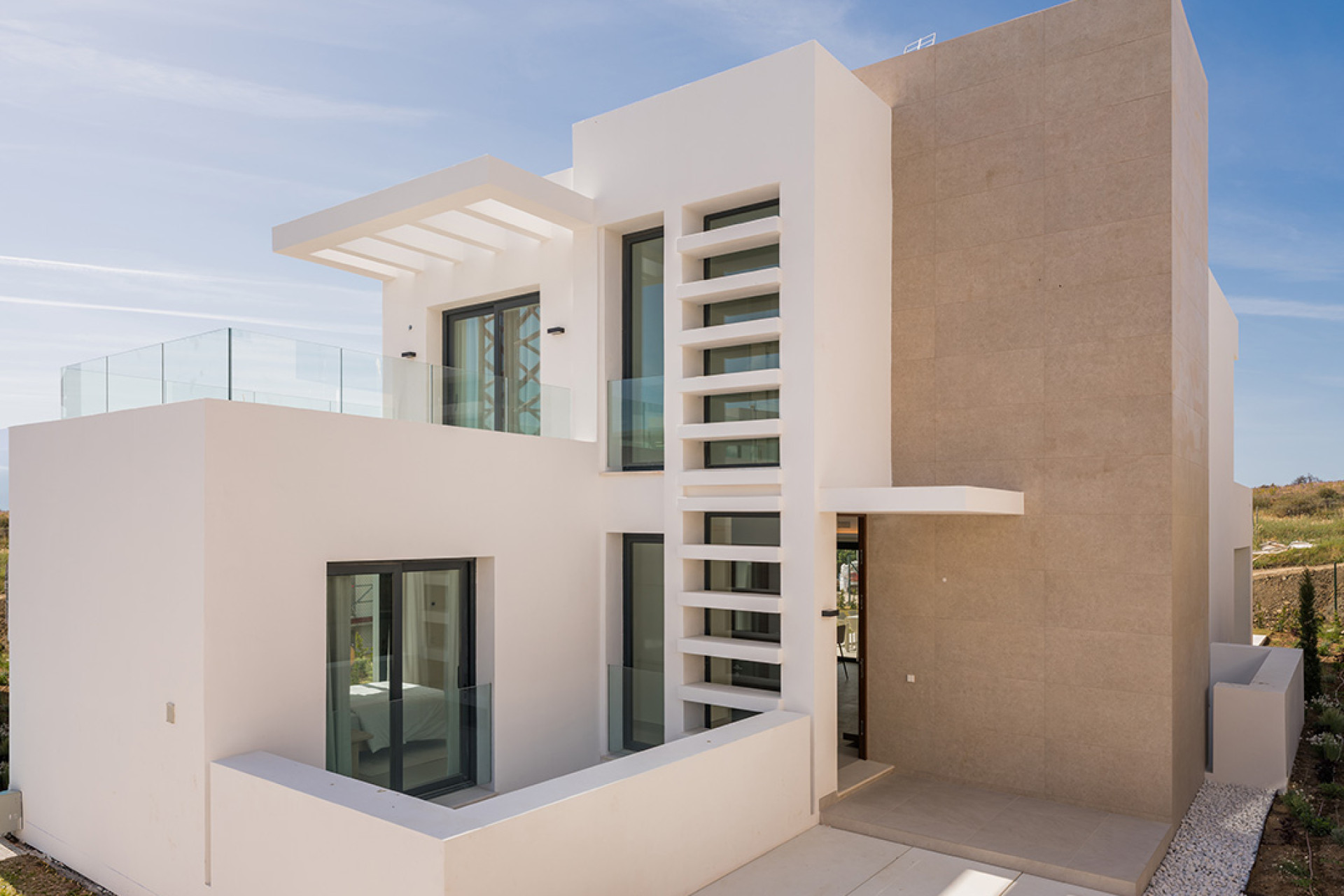 Obra nueva - Villa -
Estepona