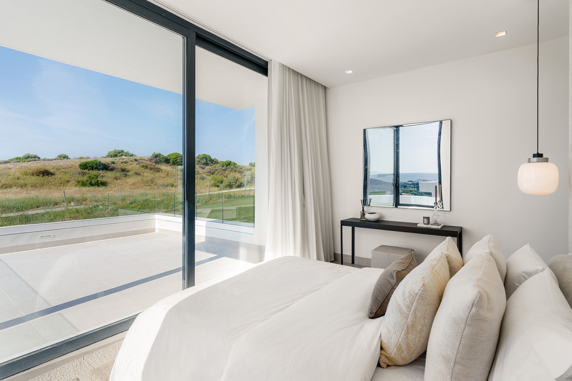 Obra nueva - Villa -
Estepona