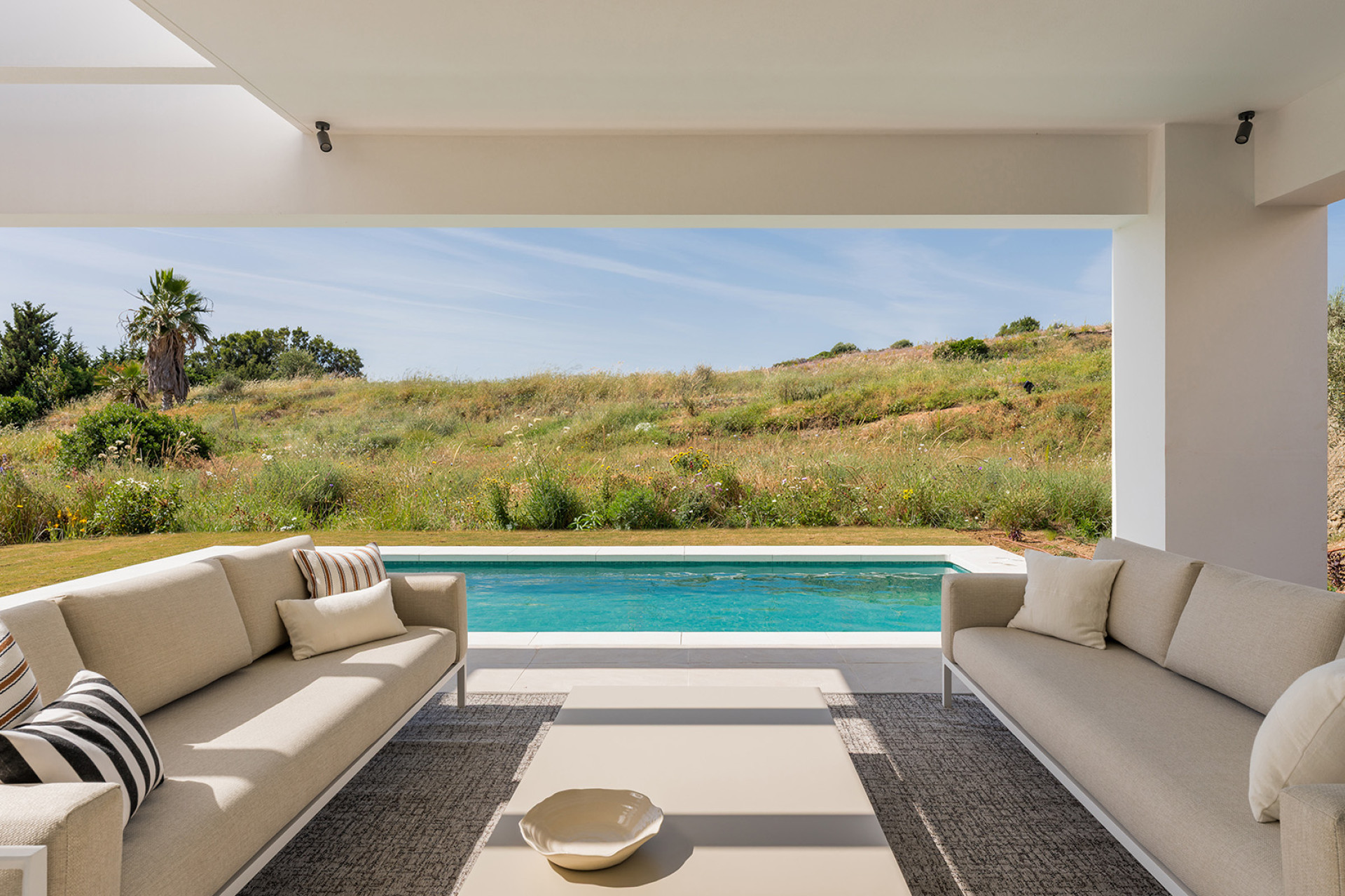 Obra nueva - Villa -
Estepona
