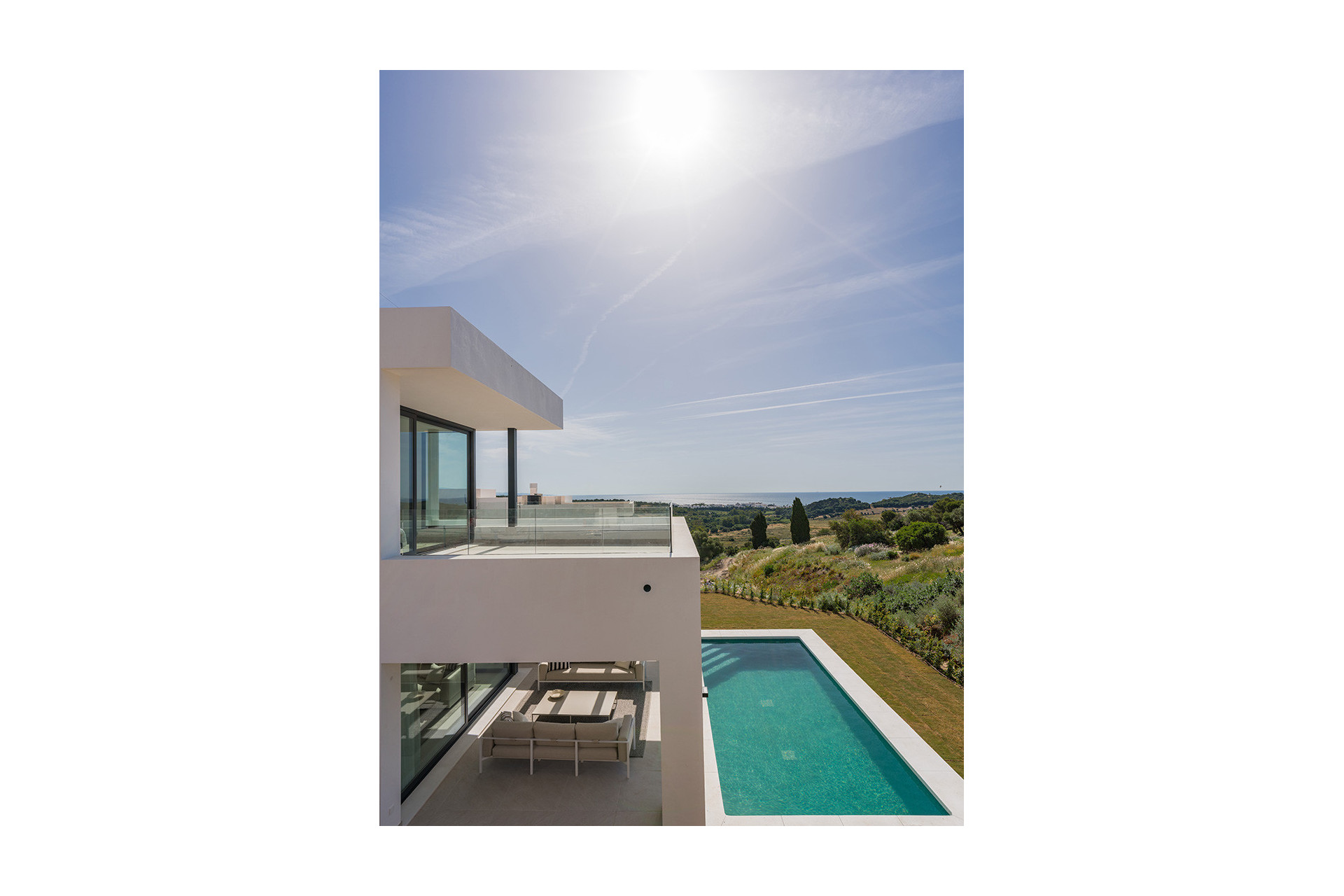 Obra nueva - Villa -
Estepona