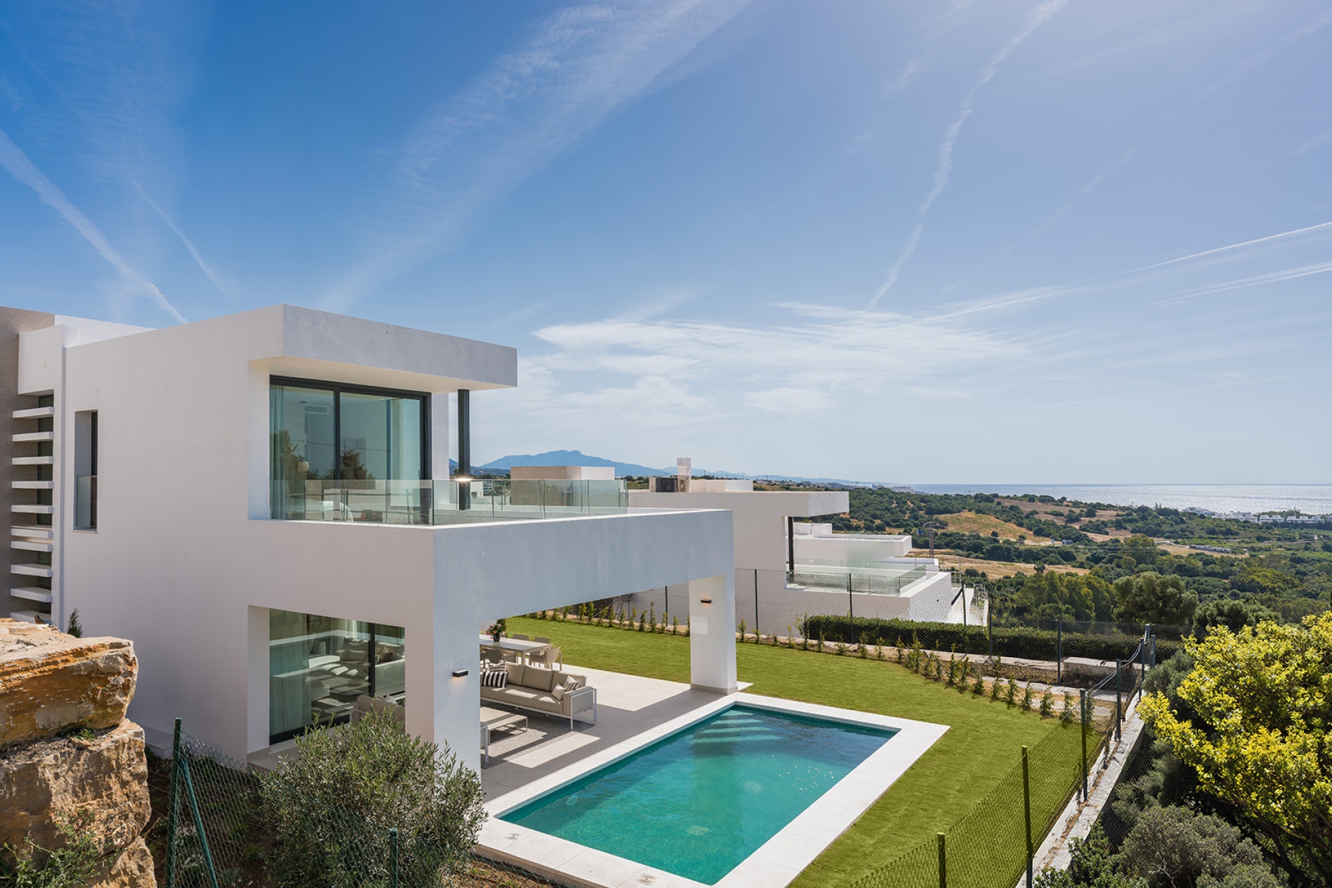 Obra nueva - Villa -
Estepona