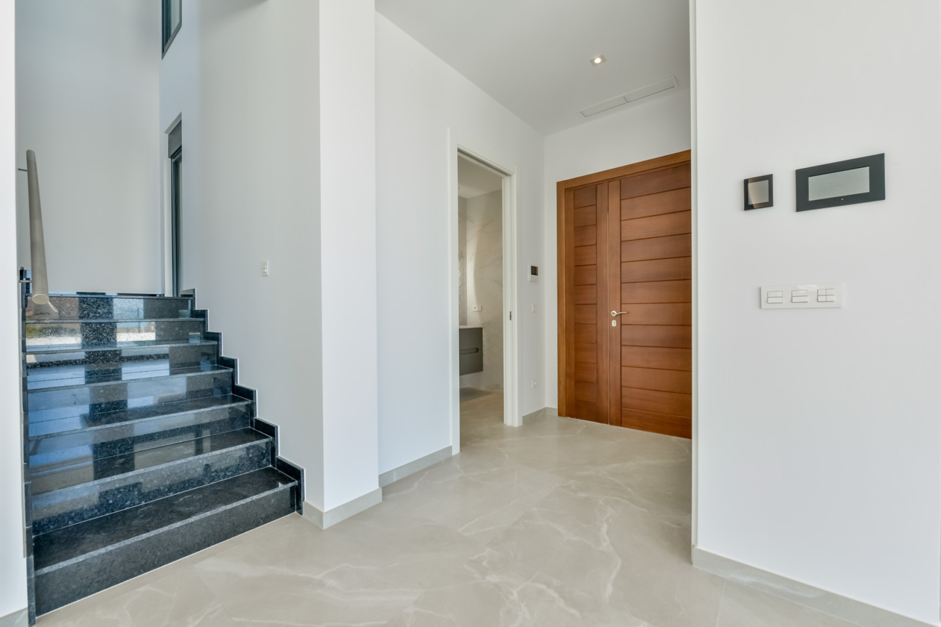 Obra nueva - Villa -
Finestrat