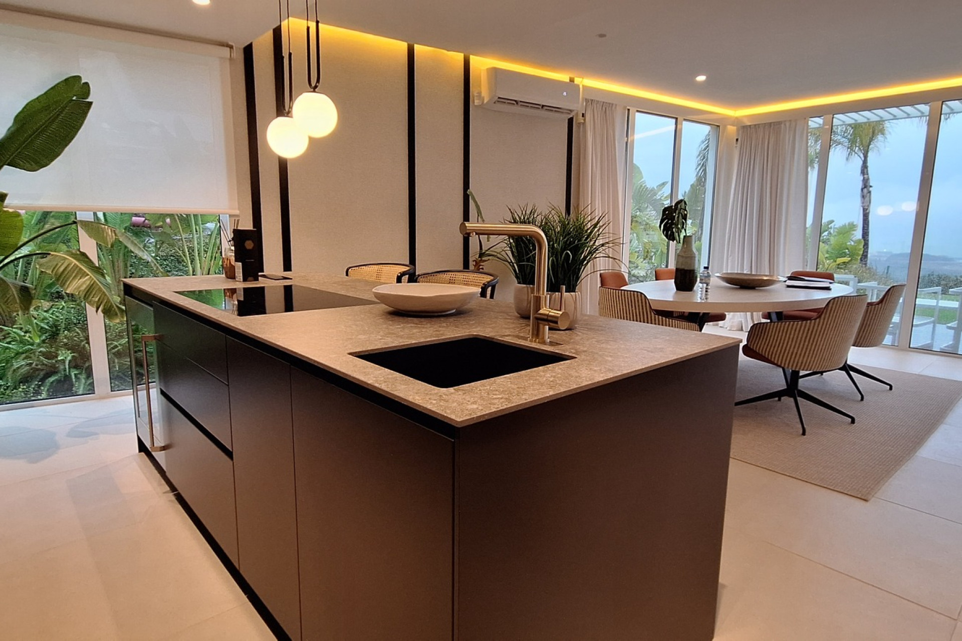 Obra nueva - Villa -
La Cala de Mijas