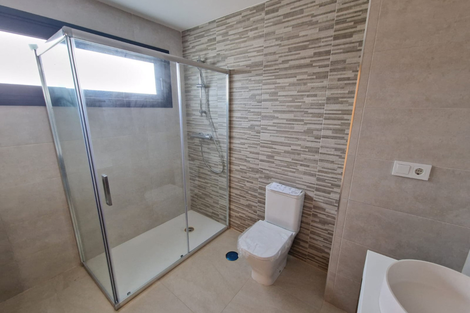 Obra nueva - Villa -
Manilva